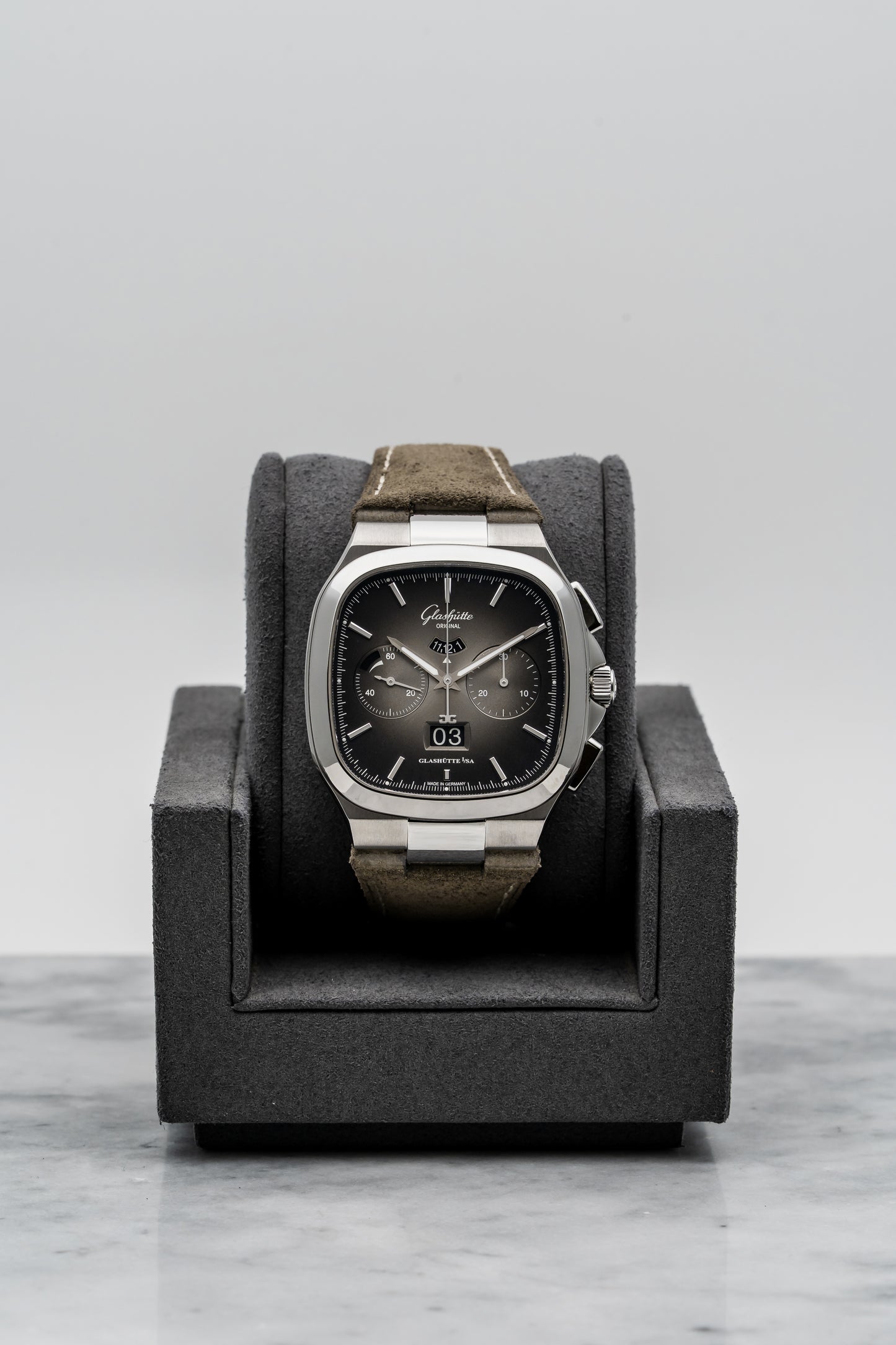 Glashütte Original Seventies Chronograph Panorama Date 1-37-02-01-02-35 Grey Dial