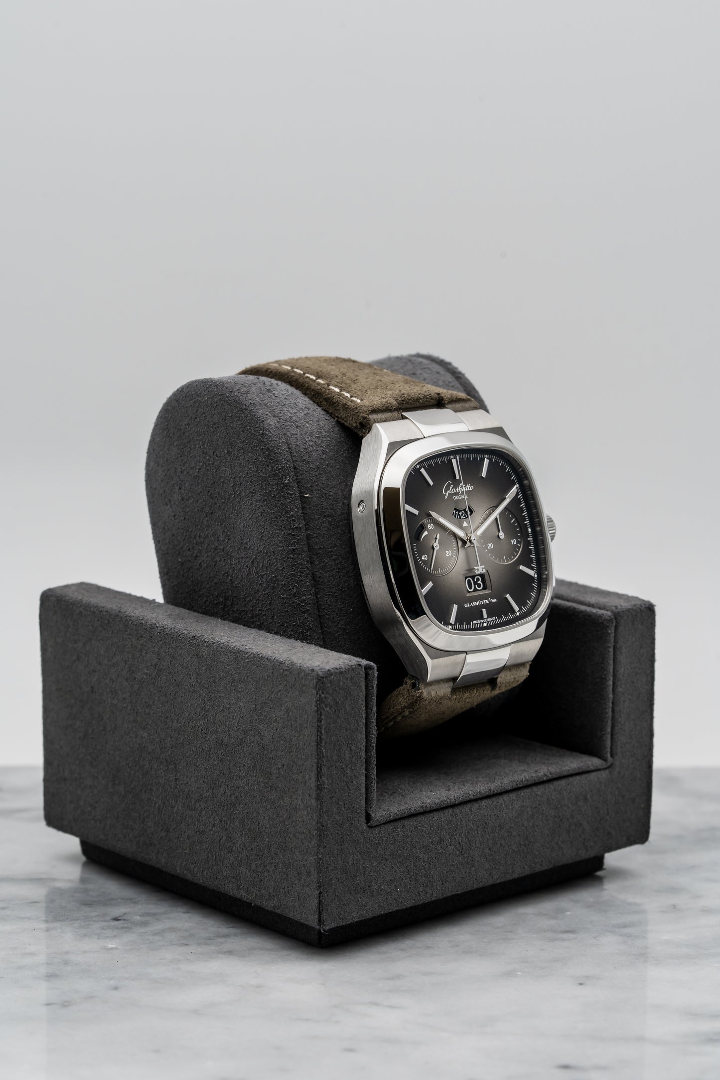 Glashütte Original Seventies Chronograph Panorama Date 1-37-02-01-02-35 Grey Dial
