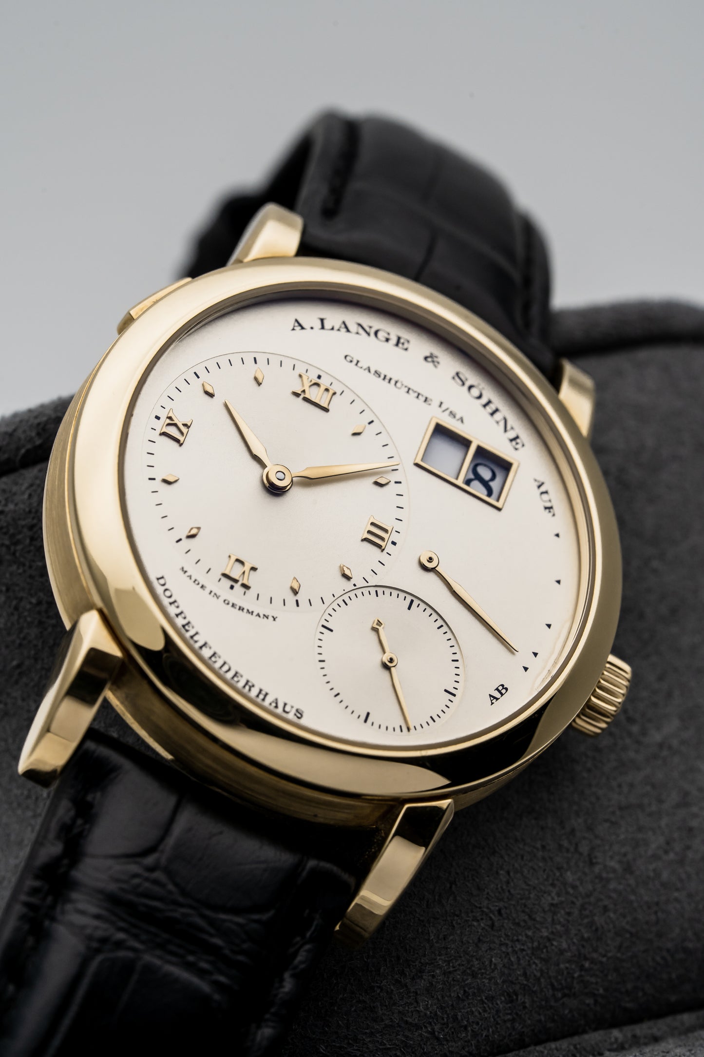 A. Lange & Söhne Lange 1 101.021 – Yellow Gold, Champagne Dial