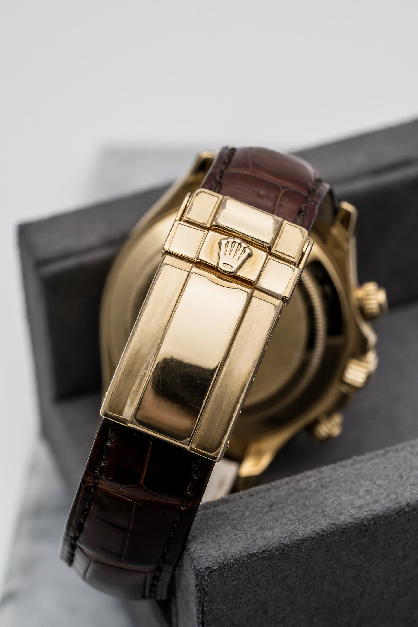 Rolex Cosmograph Daytona 116518 – Yellow Gold, White Dial