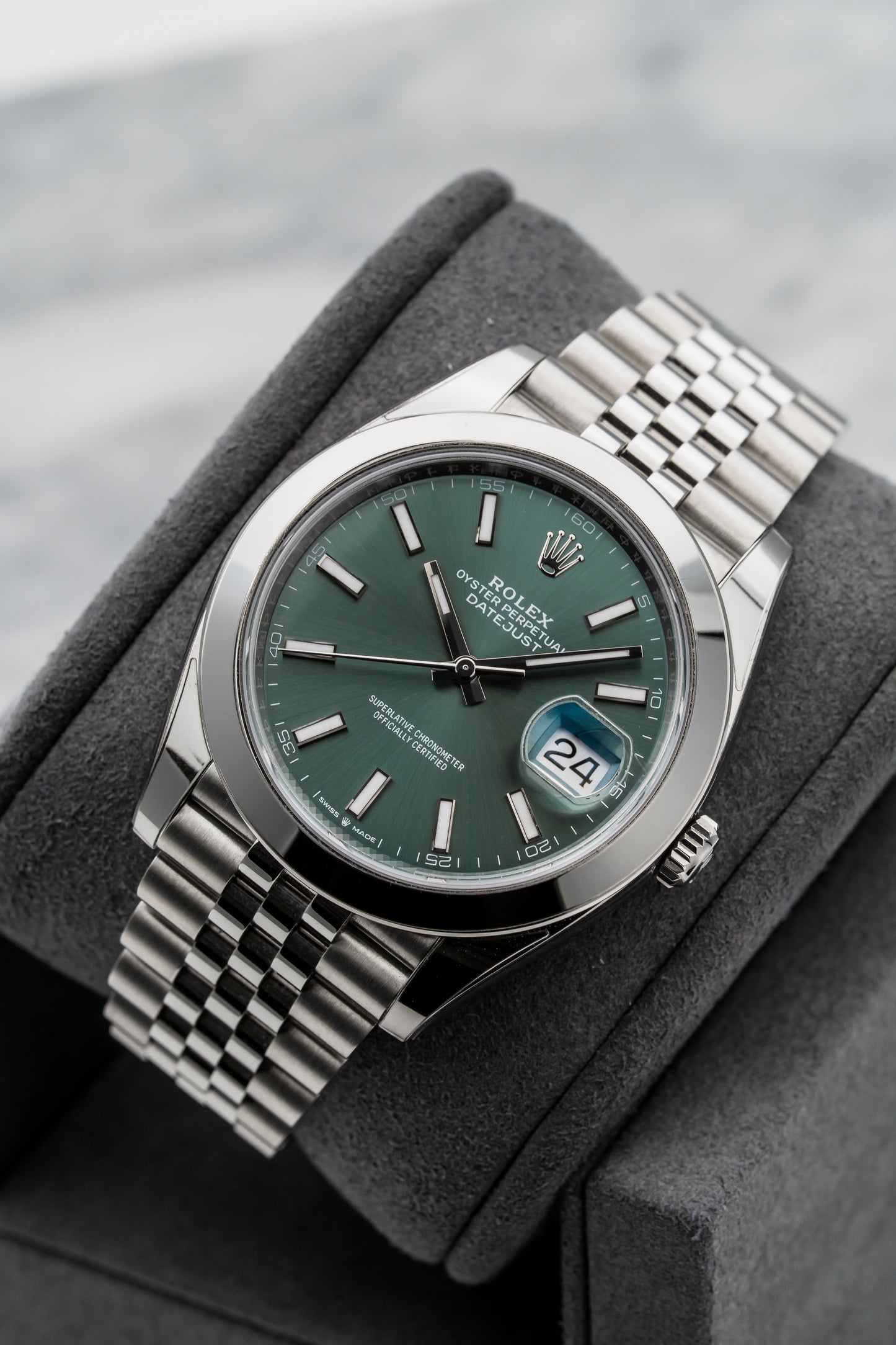 Rolex Datejust 41 126300 – Green Dial, Jubilee Bracelet