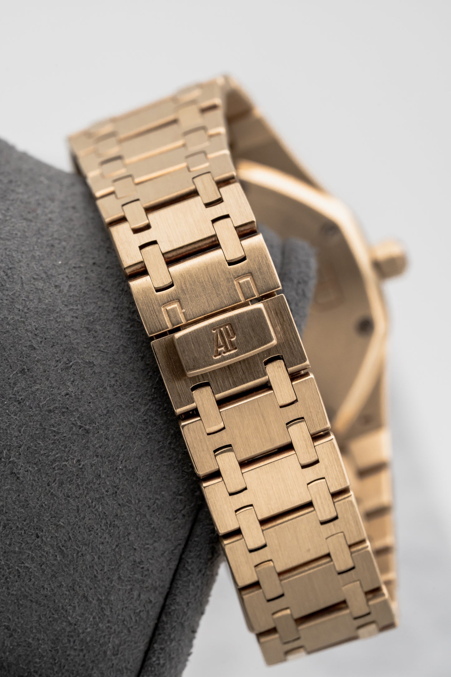Audemars Piguet Royal Oak 14790BA, Champagne Tapisserie Dial