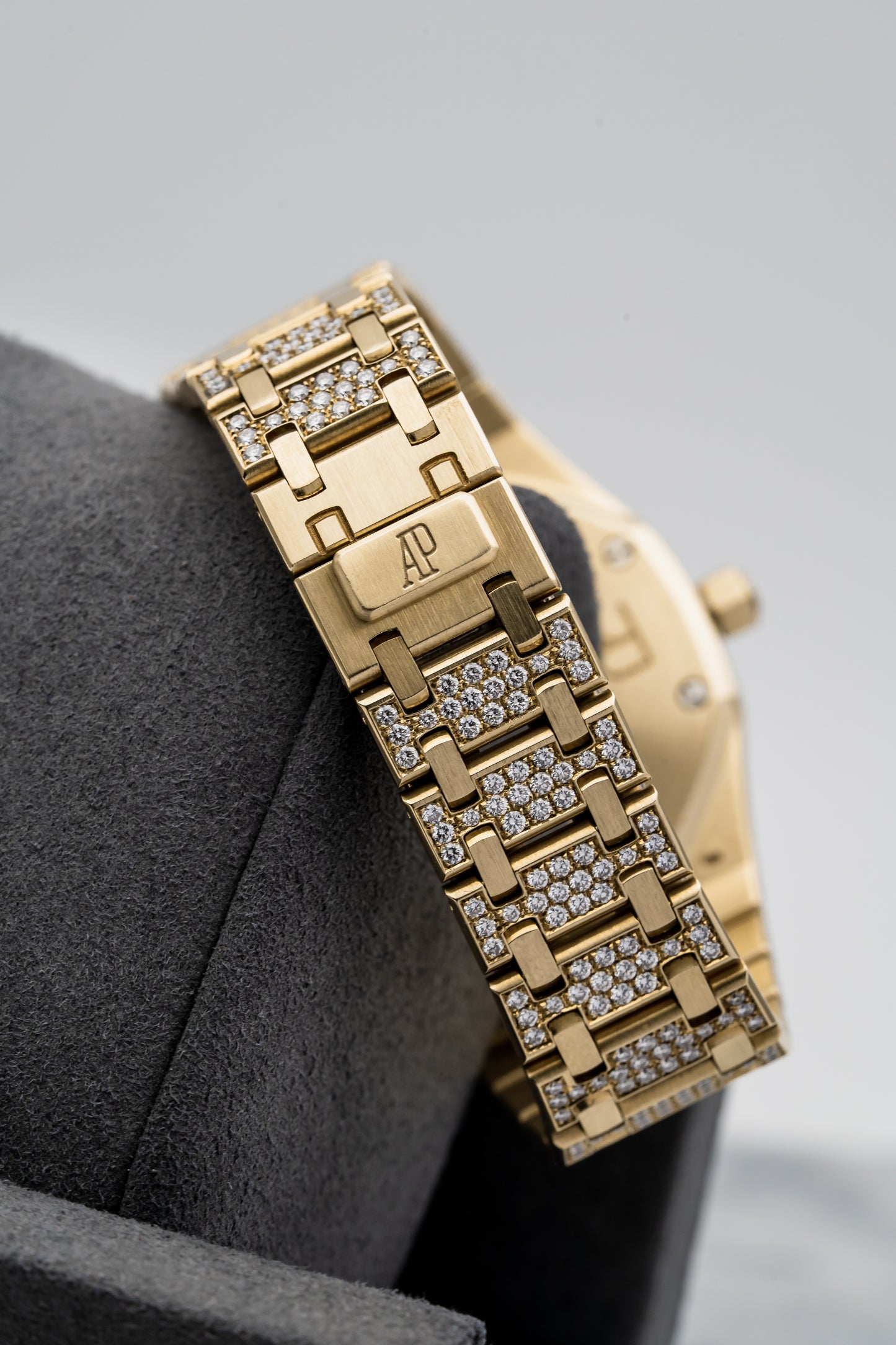 Audemars Piguet Royal Oak 14840BA Factory Full Diamond Gemset, Yellow Gold, Pave Diamond Dial