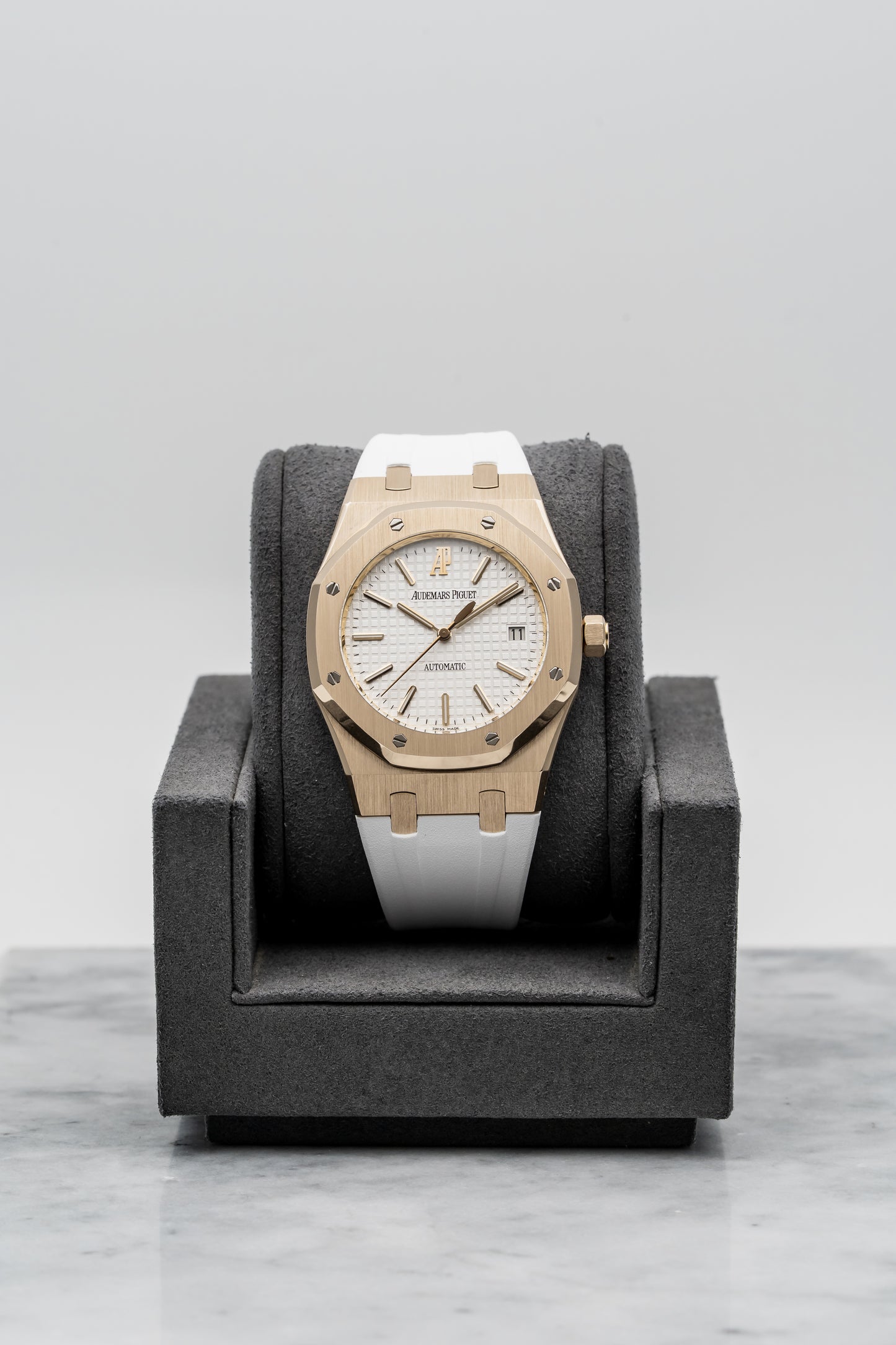 Audemars Piguet Royal Oak 15300OR Rose Gold, White Dial