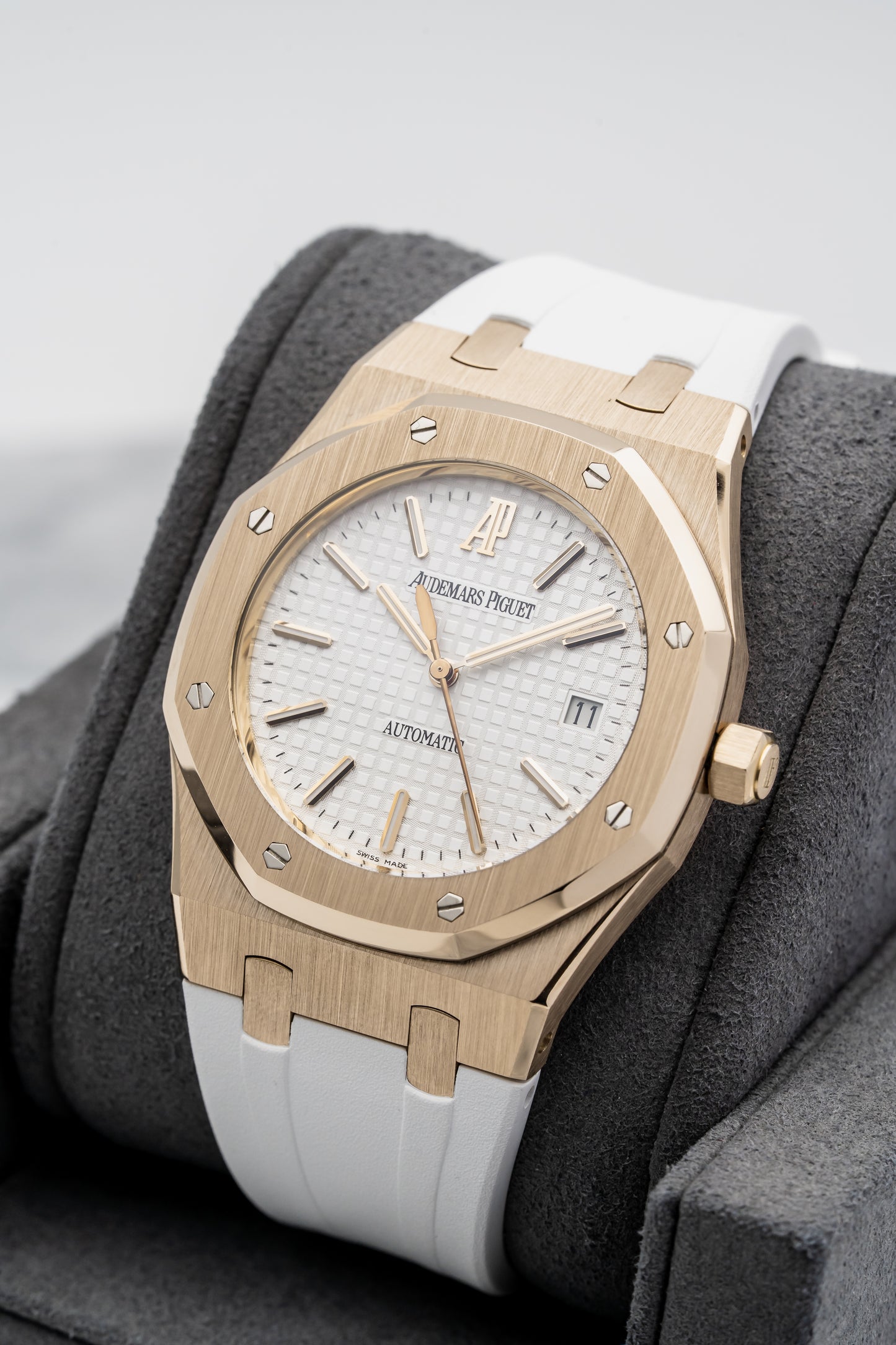 Audemars Piguet Royal Oak 15300OR Rose Gold, White Dial