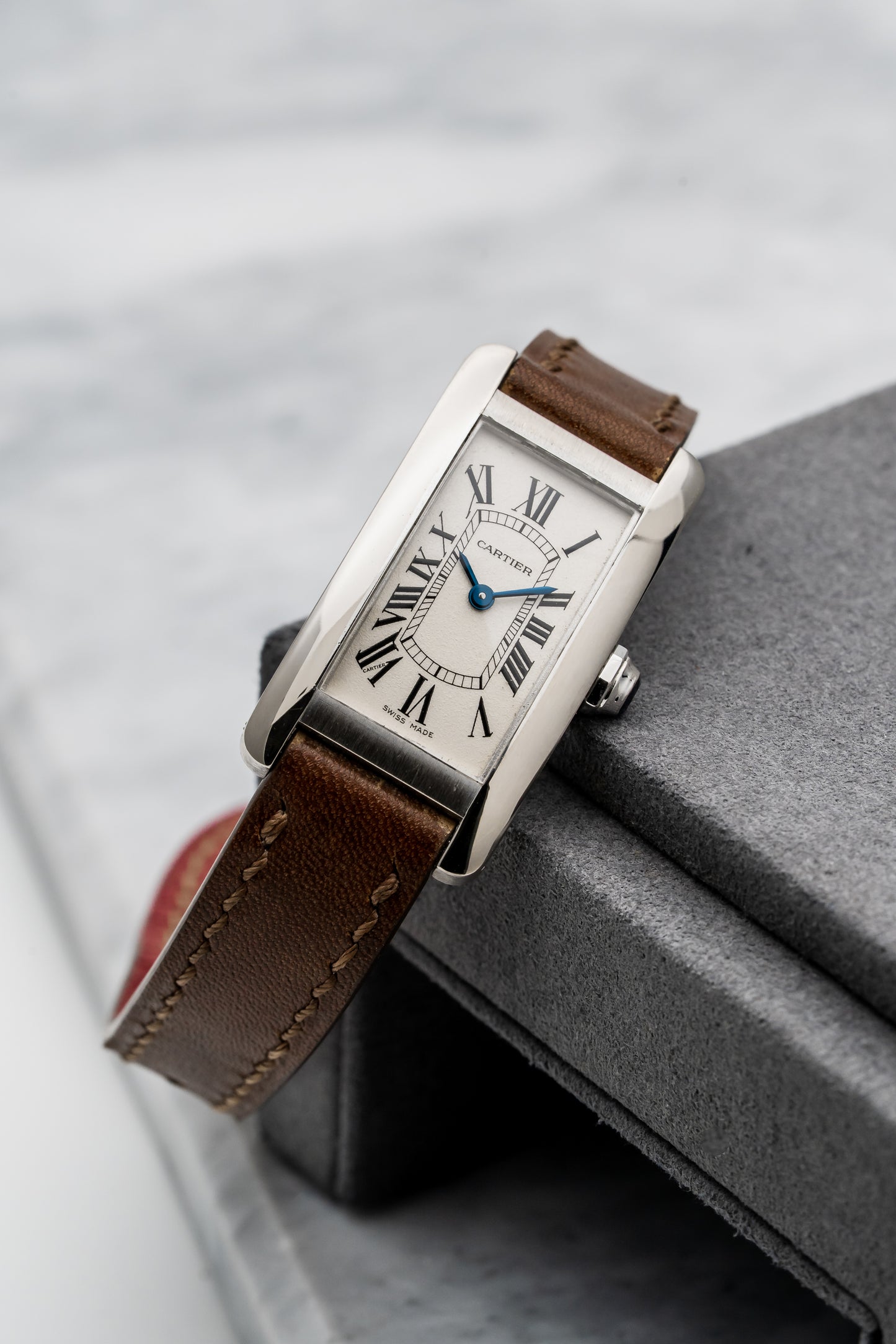 Cartier Tank Americaine 2489