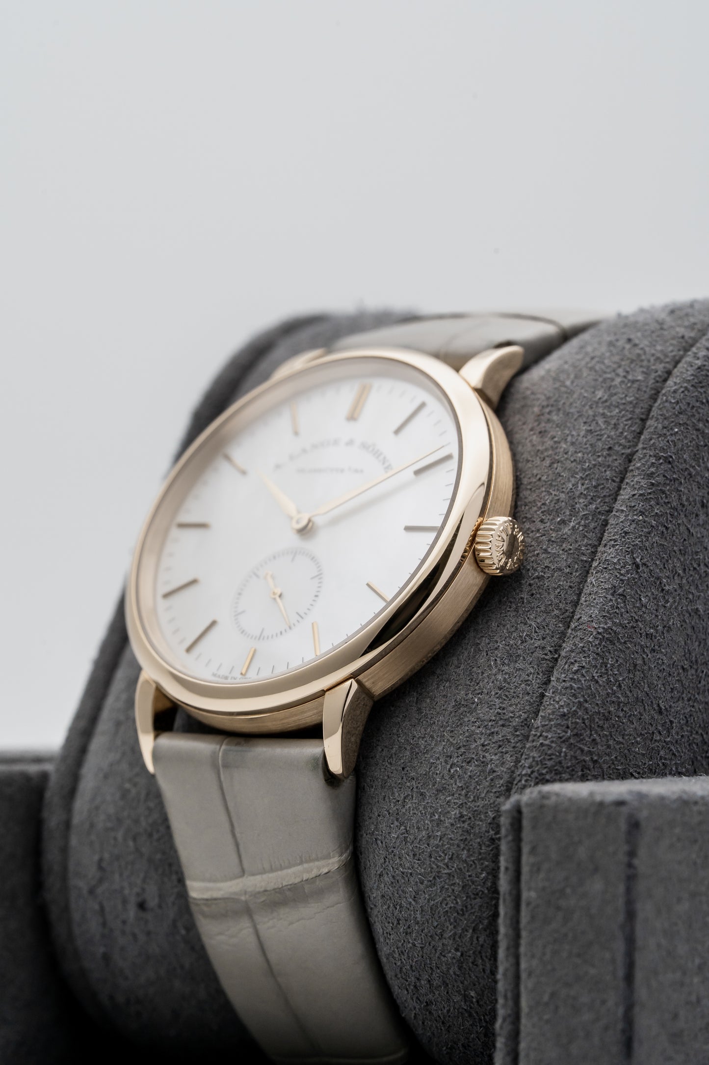 A. Lange & Söhne Saxonia 219.043 – Rose Gold, Mother-of-Pearl Dial