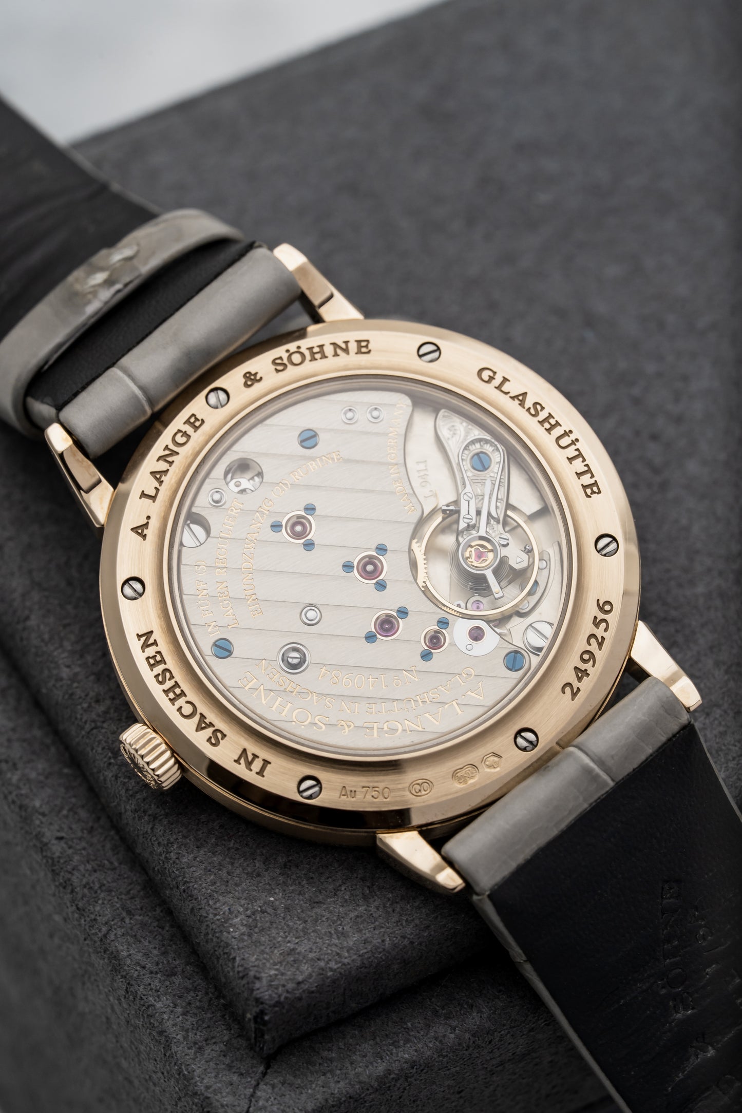 A. Lange & Söhne Saxonia 219.043 – Rose Gold, Mother-of-Pearl Dial