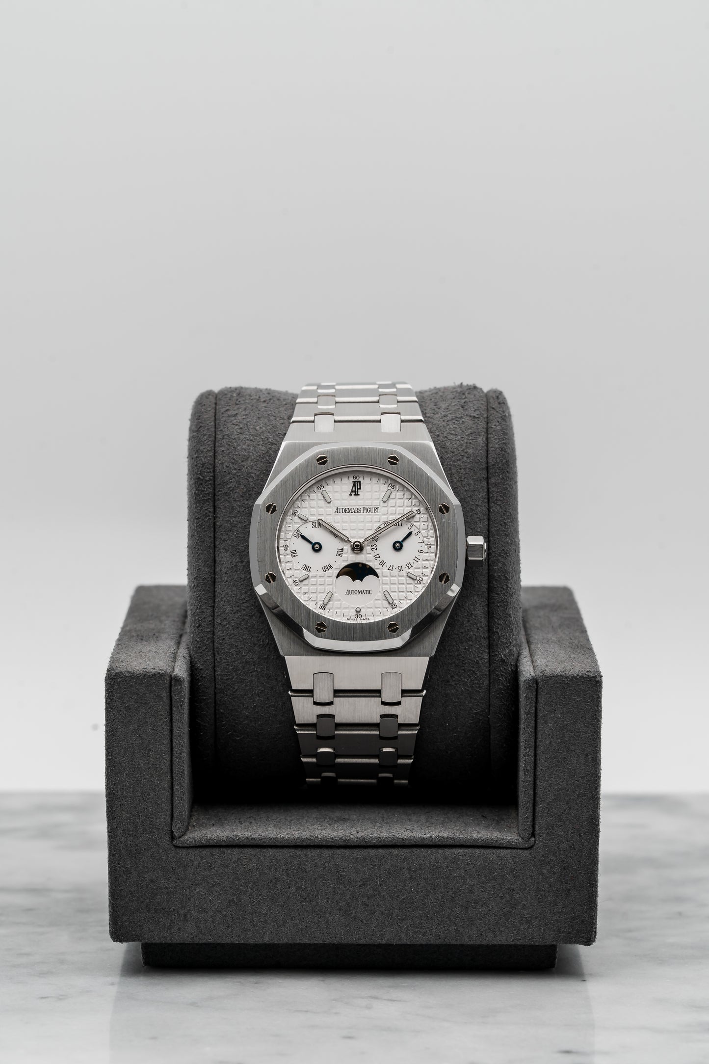 Audemars Piguet Royal Oak 25594ST Day-Date Moonphase Calendar