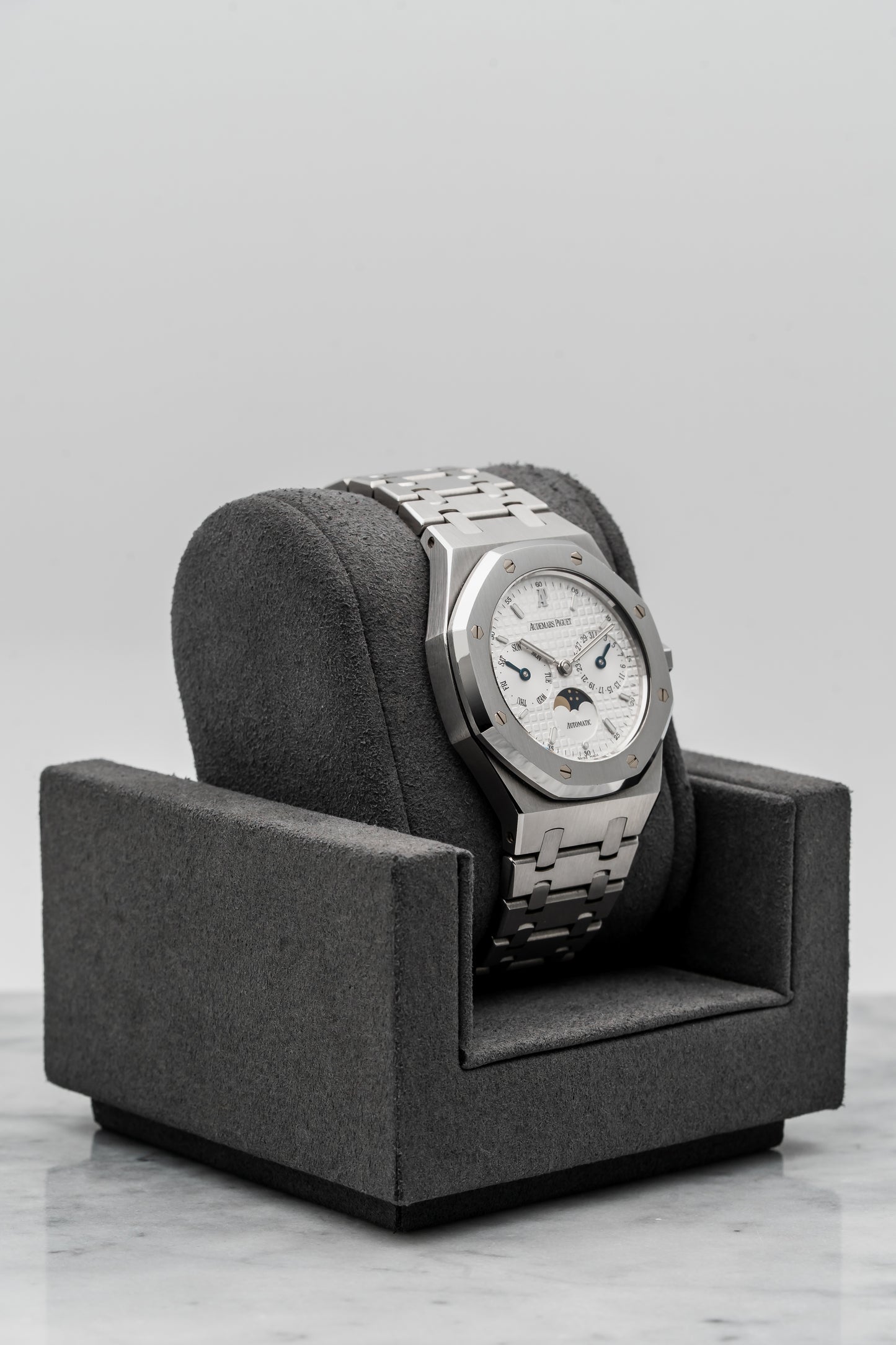 Audemars Piguet Royal Oak 25594ST Day-Date Moonphase Calendar