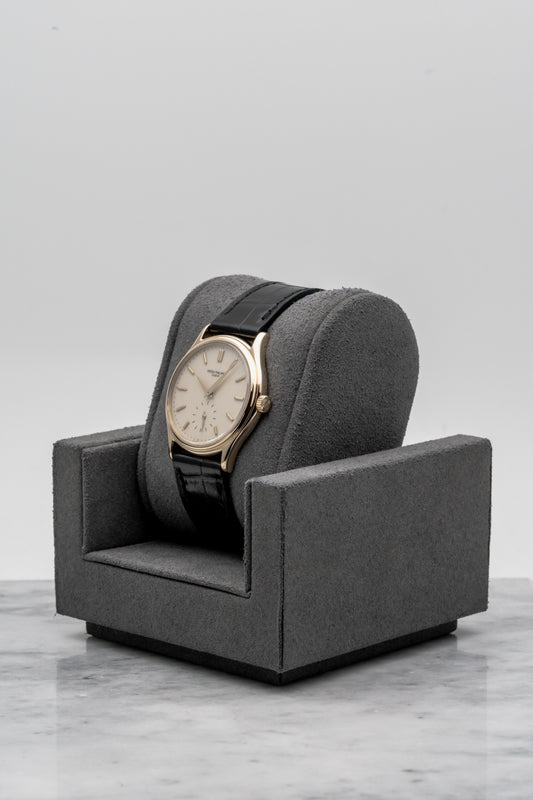 Patek Philippe 3923R Calatrava, Sigma Enamel Dial