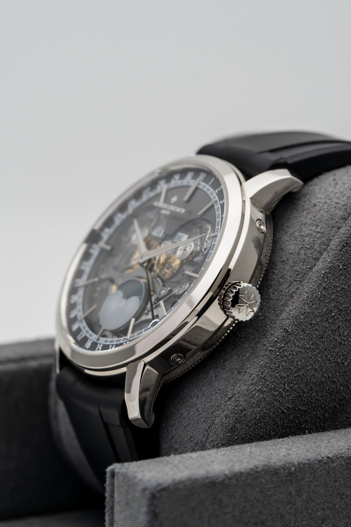 Vacheron Constantin Traditionnelle Complete Calendar Openface 4020T/000G-B655 White Gold
