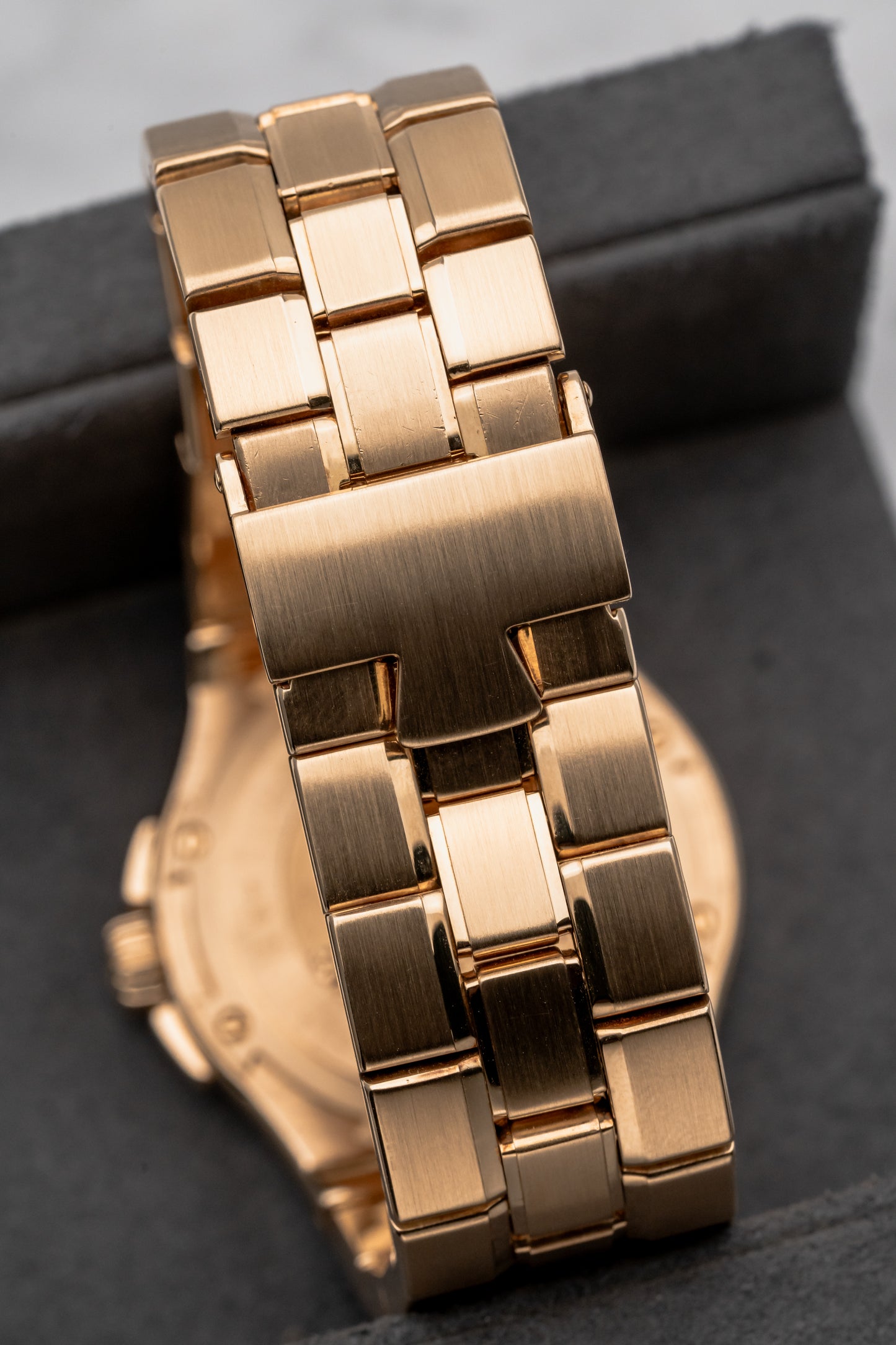 Vacheron Constantin Overseas 42050/423J Blue Dial
