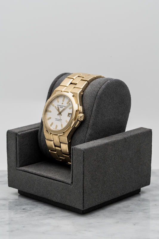 Vacheron Constantin Overseas 42040/423J Yellow Gold White Dial