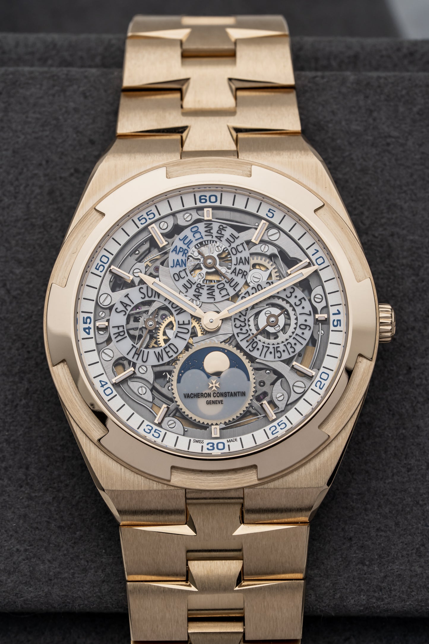 Vacheron Constantin Overseas Perpetual Calendar Ultra-Thin Skeleton 4300V/120R-B547