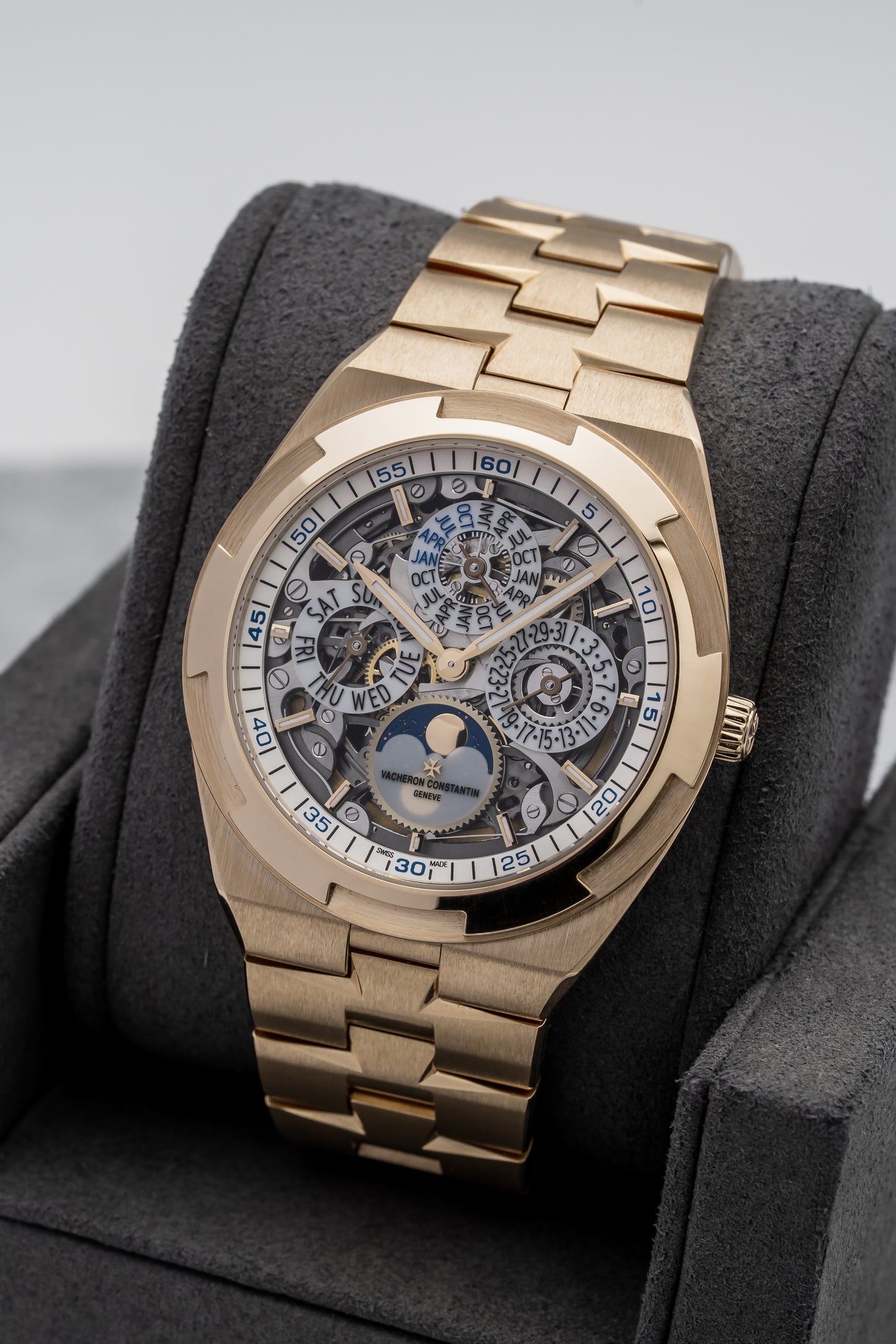 Vacheron Constantin Overseas Perpetual Calendar Ultra-Thin Skeleton 4300V/120R-B547