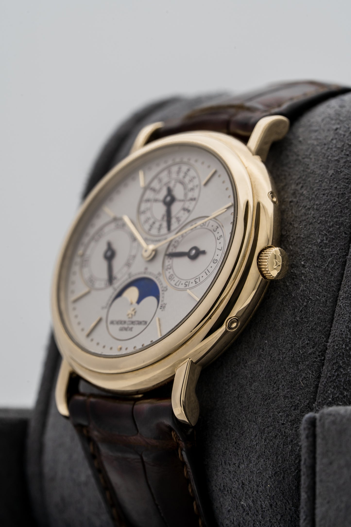 Vacheron Constantin Patrimony Perpetual Calendar 43031/000J – 18K Yellow Gold
