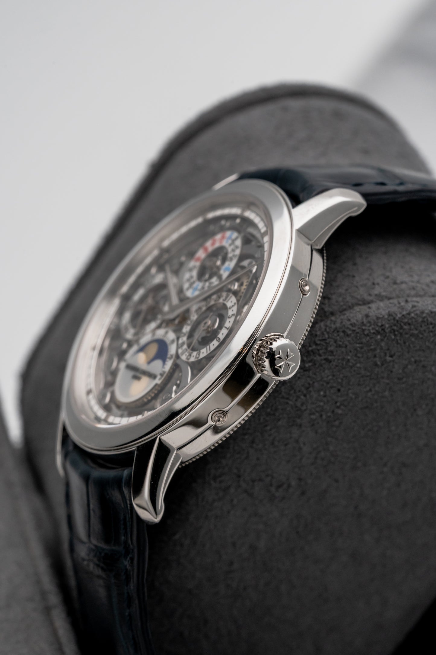 Vacheron Constantin Traditionnelle Skeleton Perpetual Calendar 43172/000P-9236
