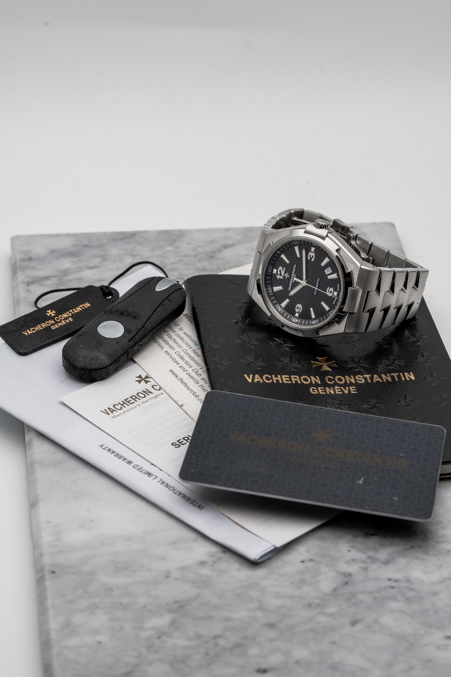 Vacheron Constantin Overseas 47040/B01A-9094, Black Dial