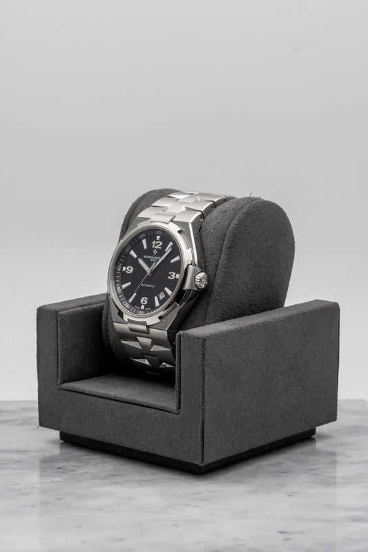 Vacheron Constantin Overseas 47040/B01A-9094, Black Dial