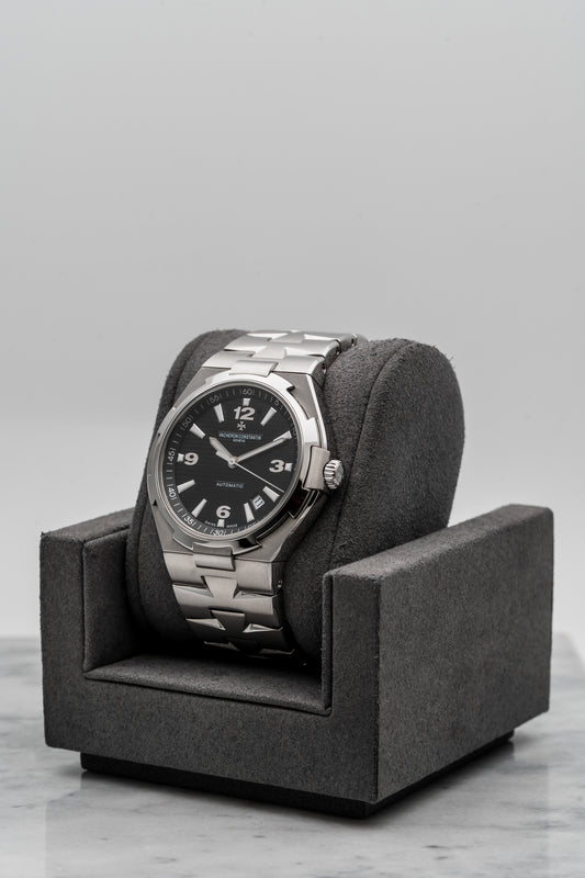 Vacheron Constantin Overseas 47040/B01A-9094 Black Dial