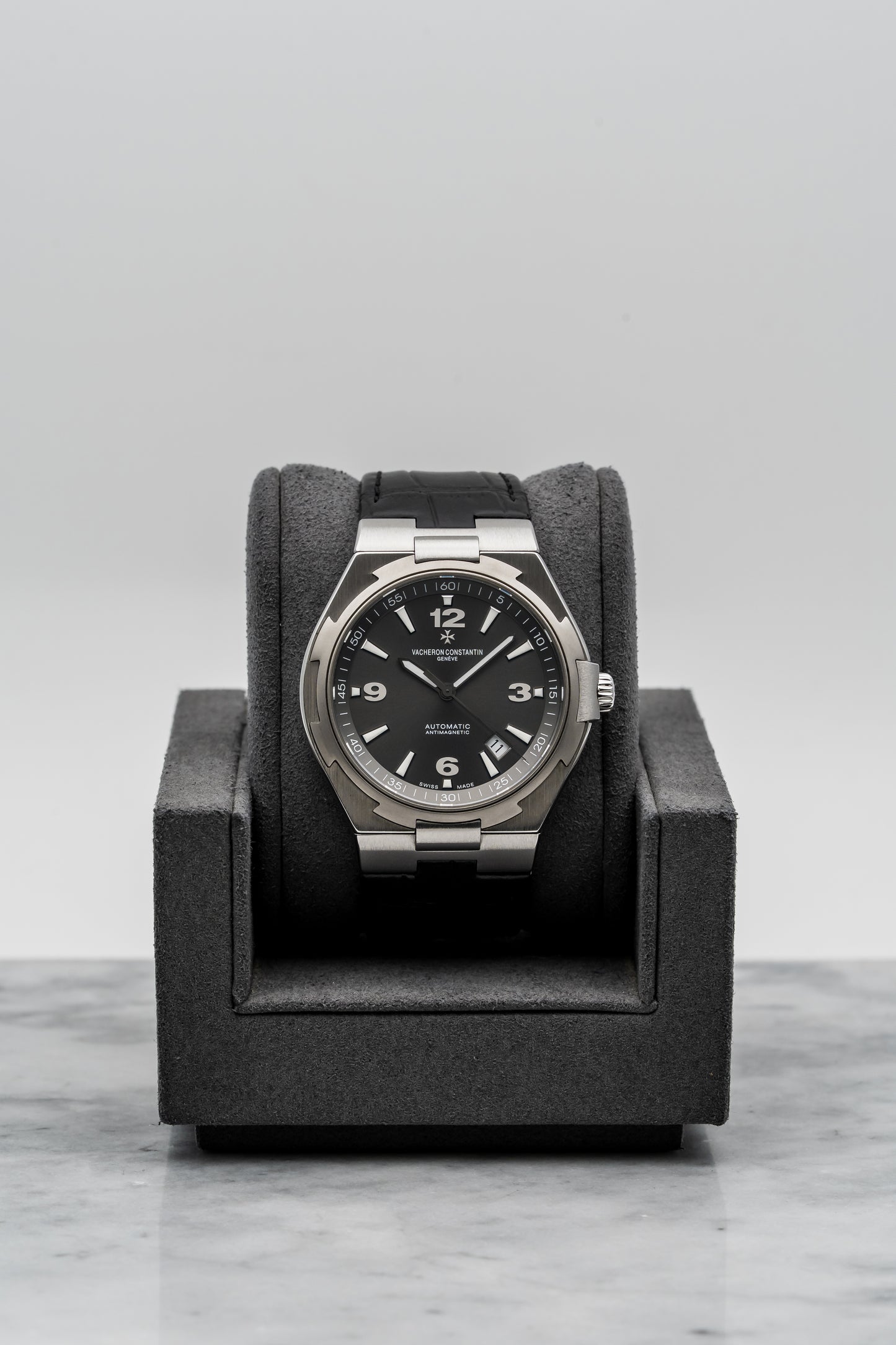 Vacheron Constantin Overseas Automatic 47040/000W-9500 Titanium/Steel, Black Dial