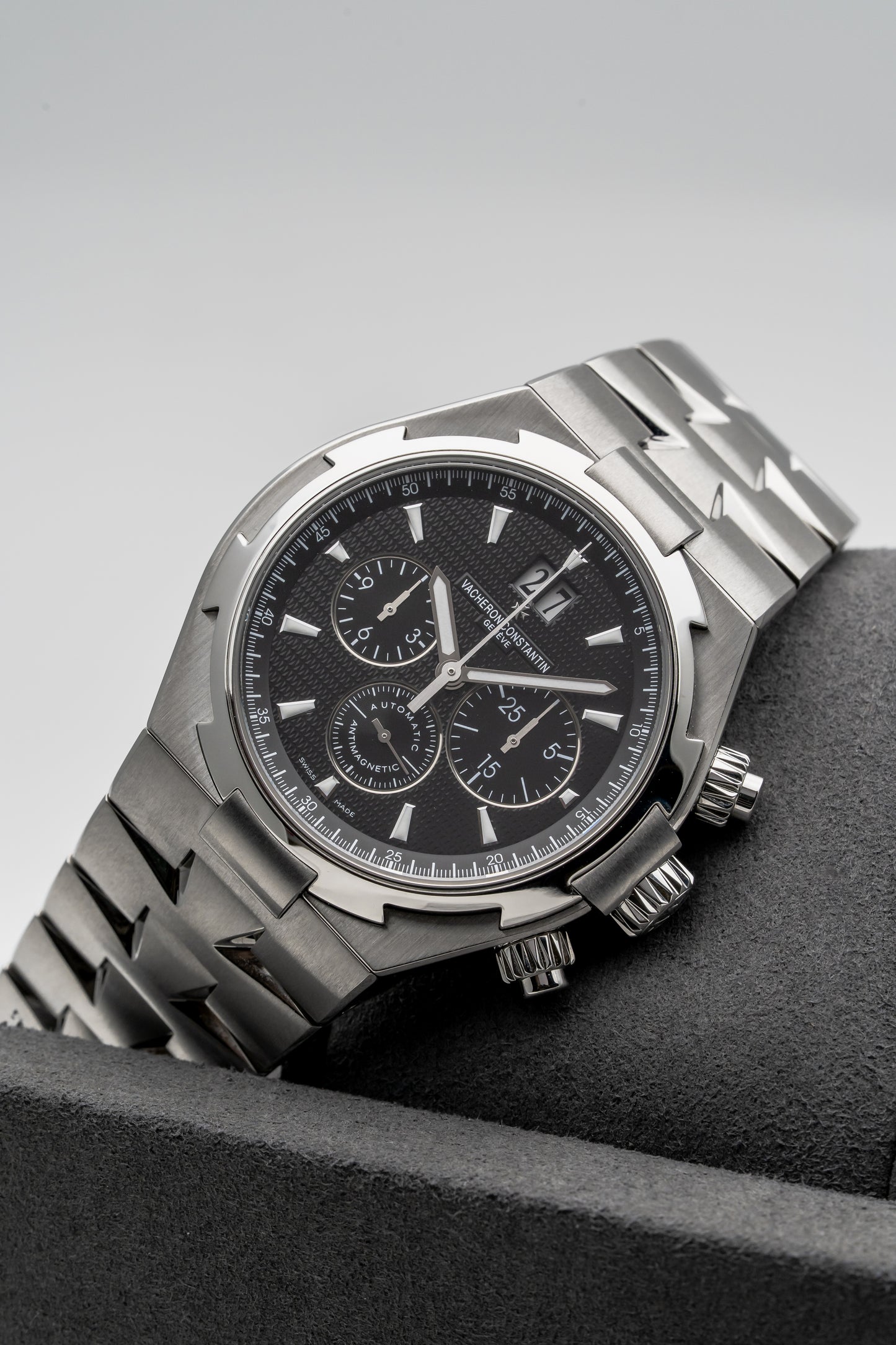 Vacheron Constantin Overseas Chronograph 49150/B01A-9097 Black Dial