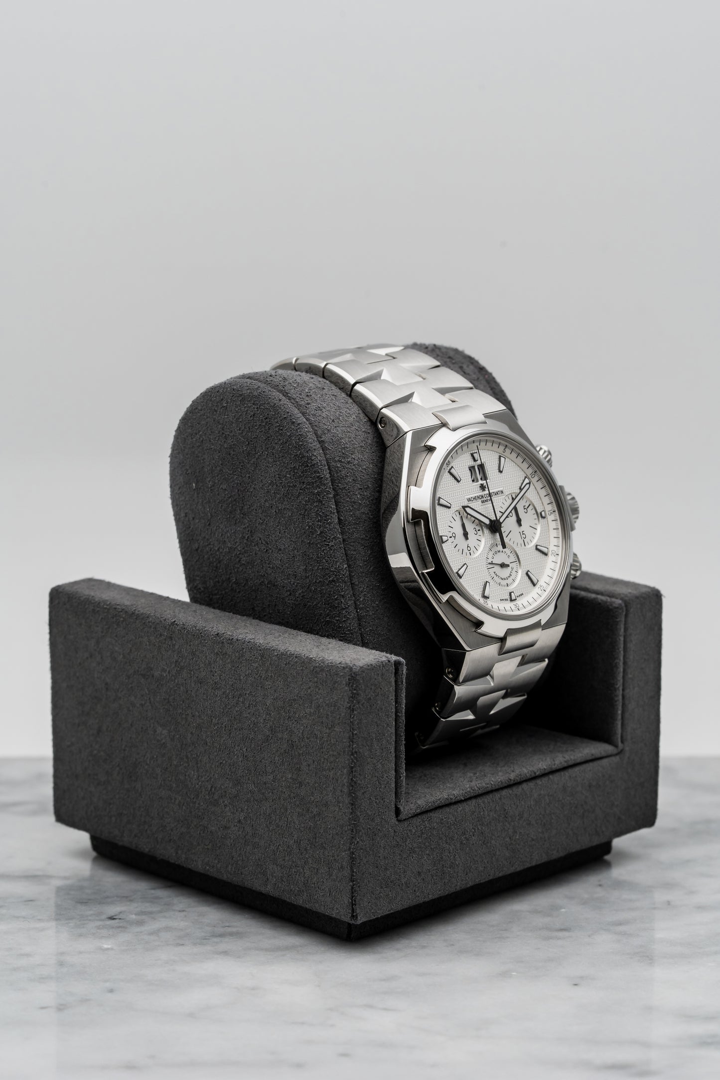 Vacheron Constantin Overseas Chronograph 49150/B01A-9095 White Dial