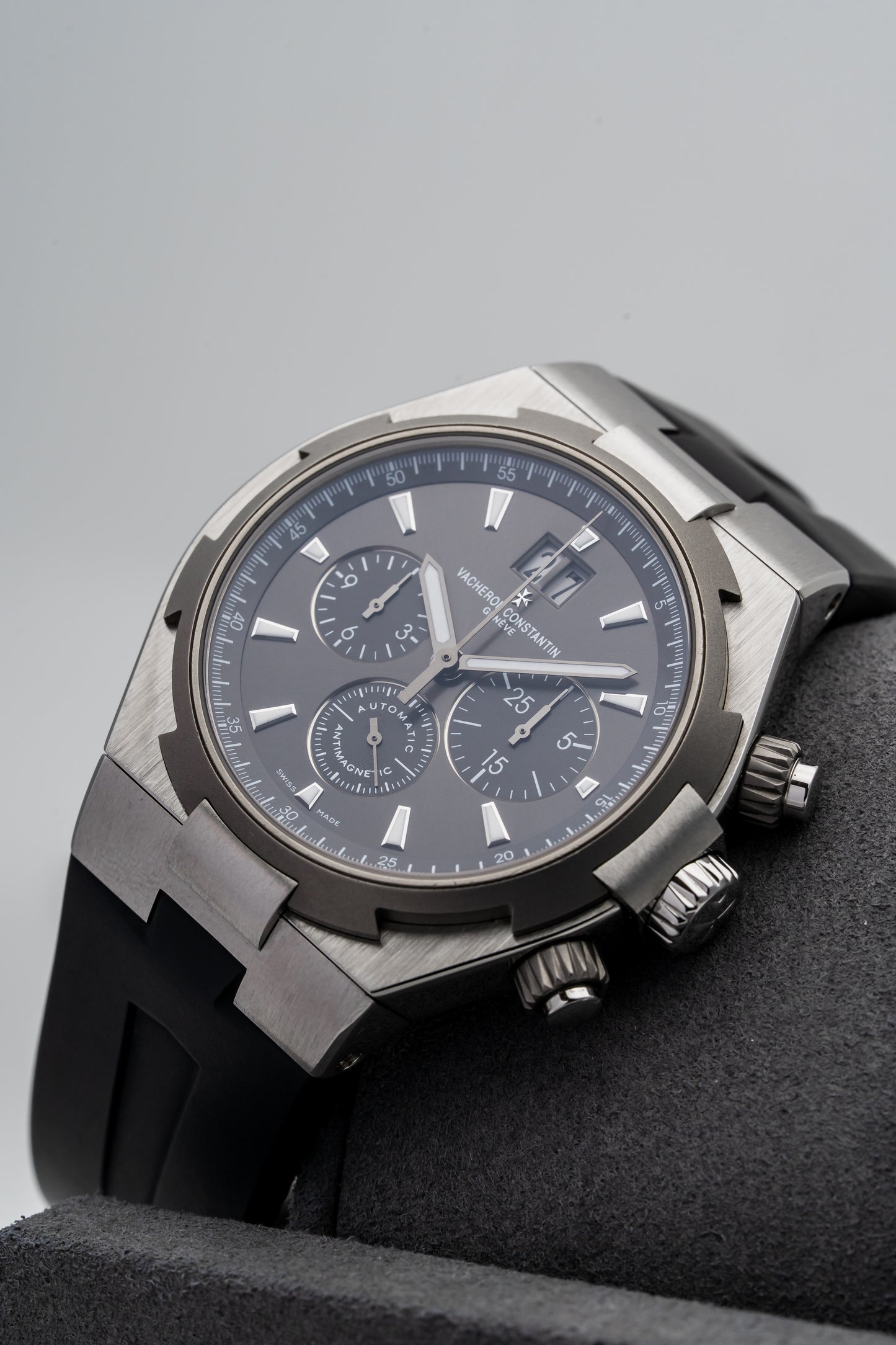 Vacheron Constantin Overseas Chronograph 49150/000W-9501 “Deep Stream” Titanium/Steel Grey Dial