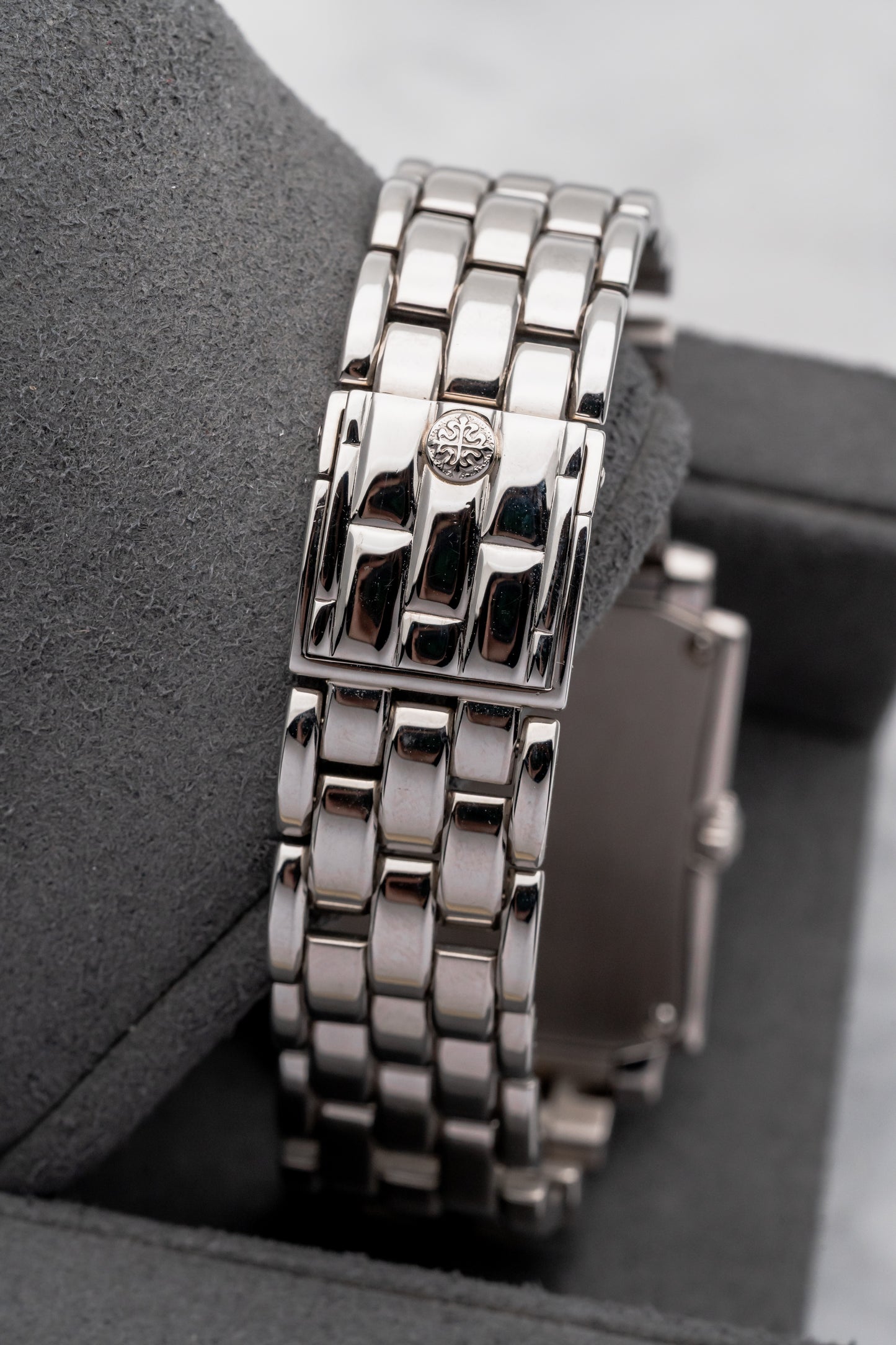 Patek Philippe Gondolo 5024/1G Salmon Dial
