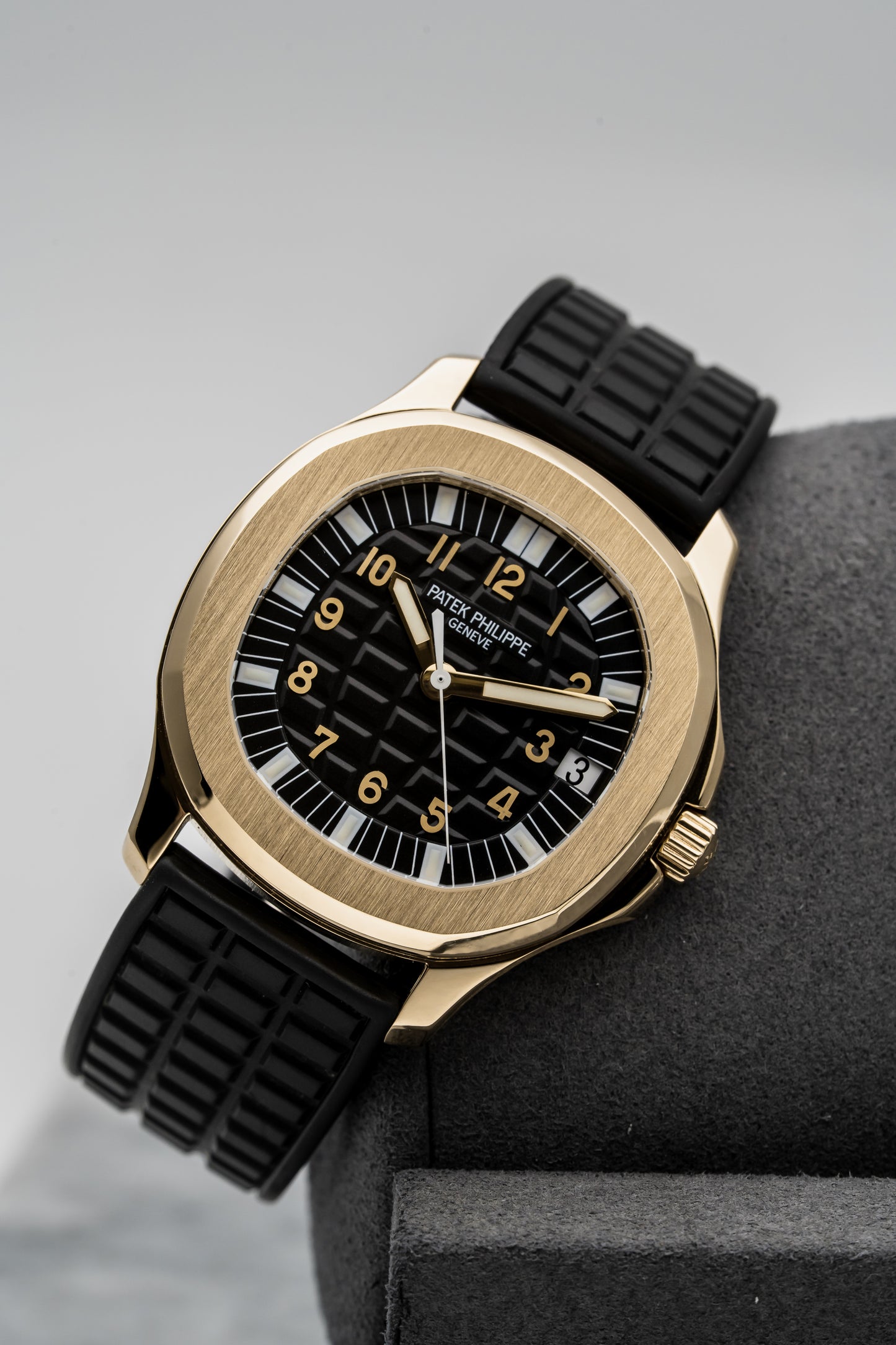 Patek Philippe Aquanaut 5065J-001 – 18K Yellow Gold, Black Embossed Dial