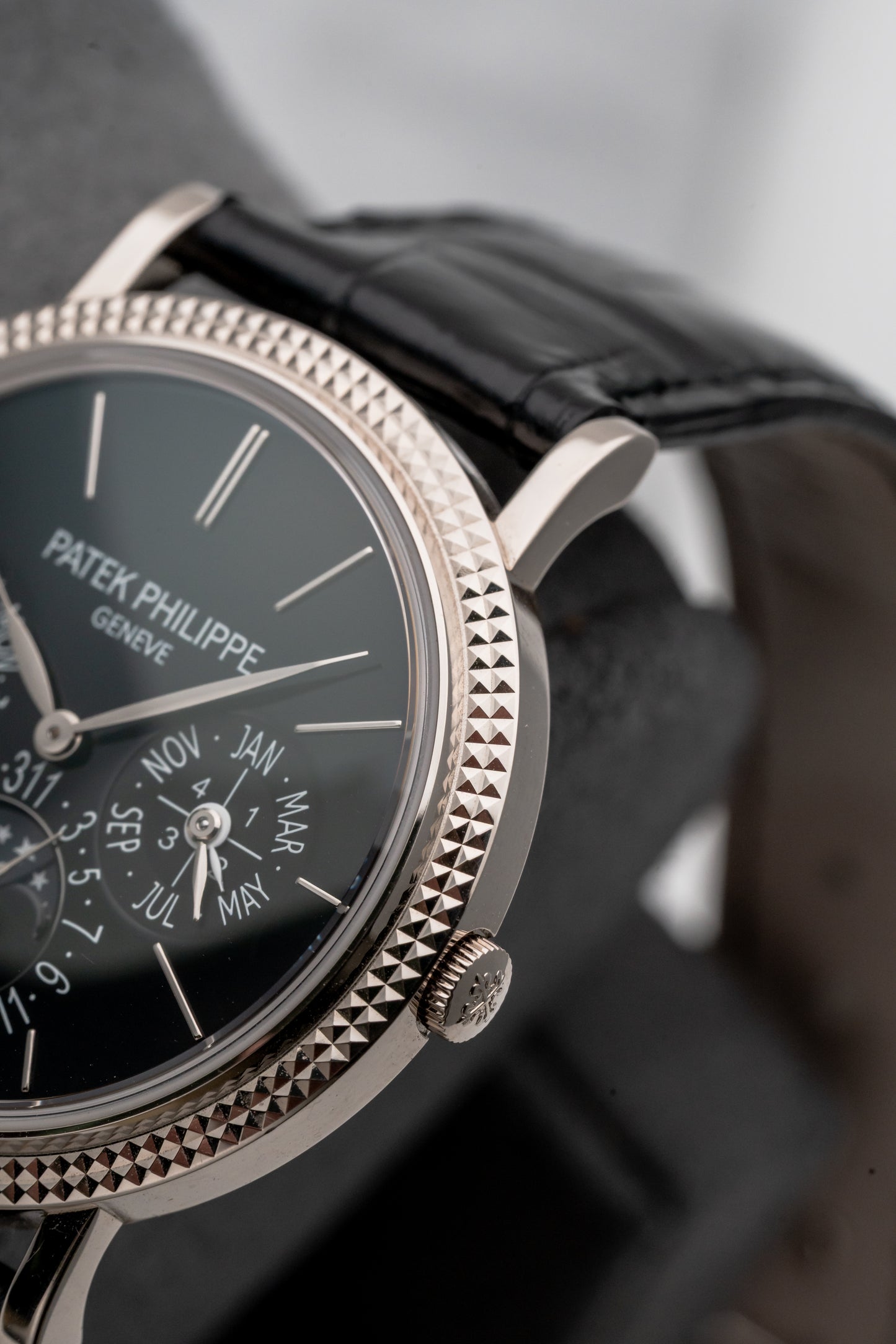 Patek Philippe Calatrava Perpetual Calendar 5139G-010 Black Dial