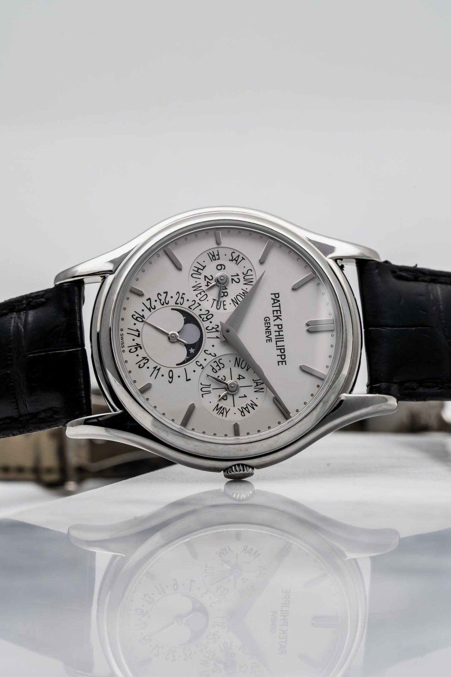 Patek Philippe Perpetual Calendar 5140G-001 – White Gold, Silver Dial