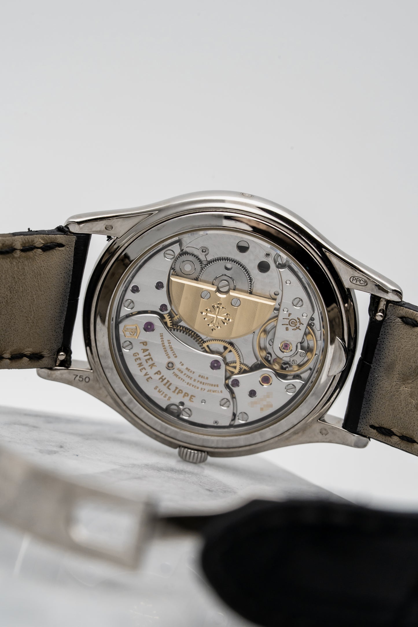 Patek Philippe Perpetual Calendar 5140G-001 – White Gold, Silver Dial
