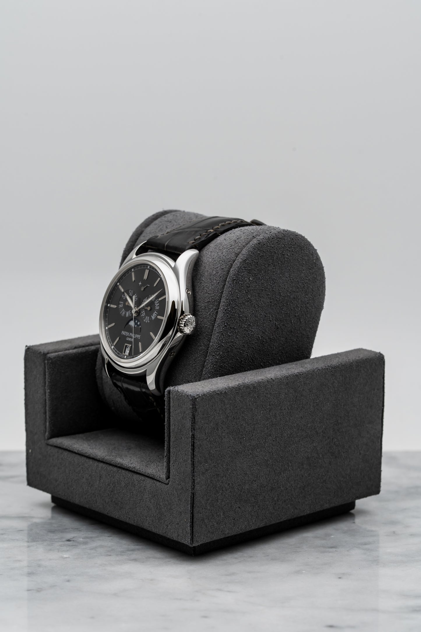 Patek Philippe Annual Calendar 5146P Platinum, Grey Dial