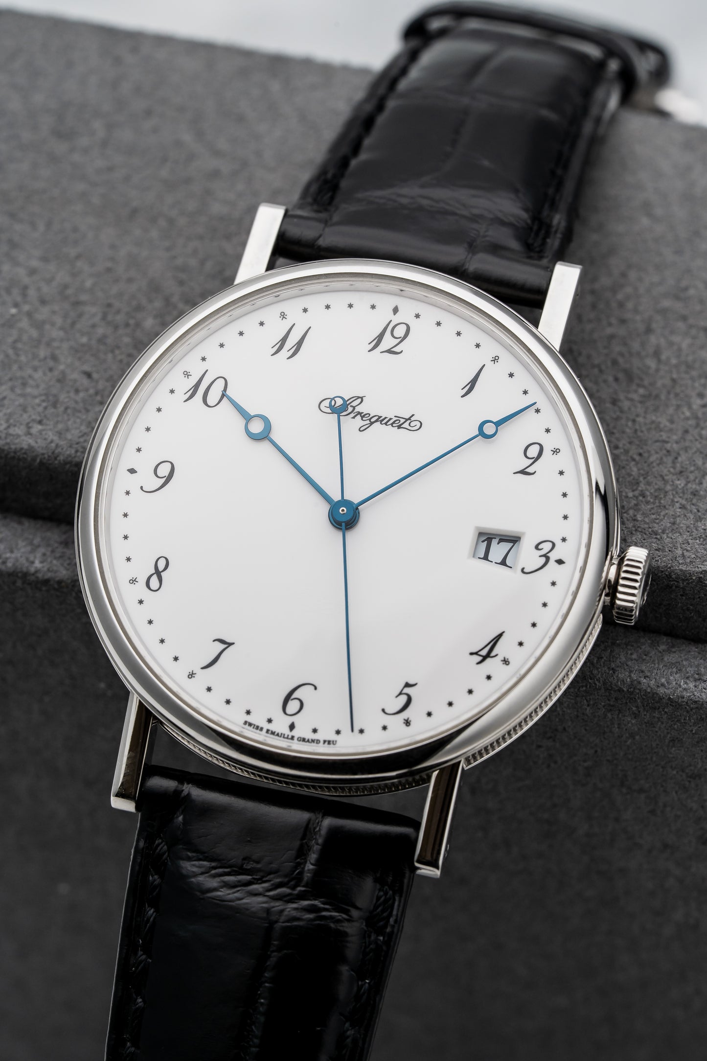 Breguet Classique 5177BB Guilloche