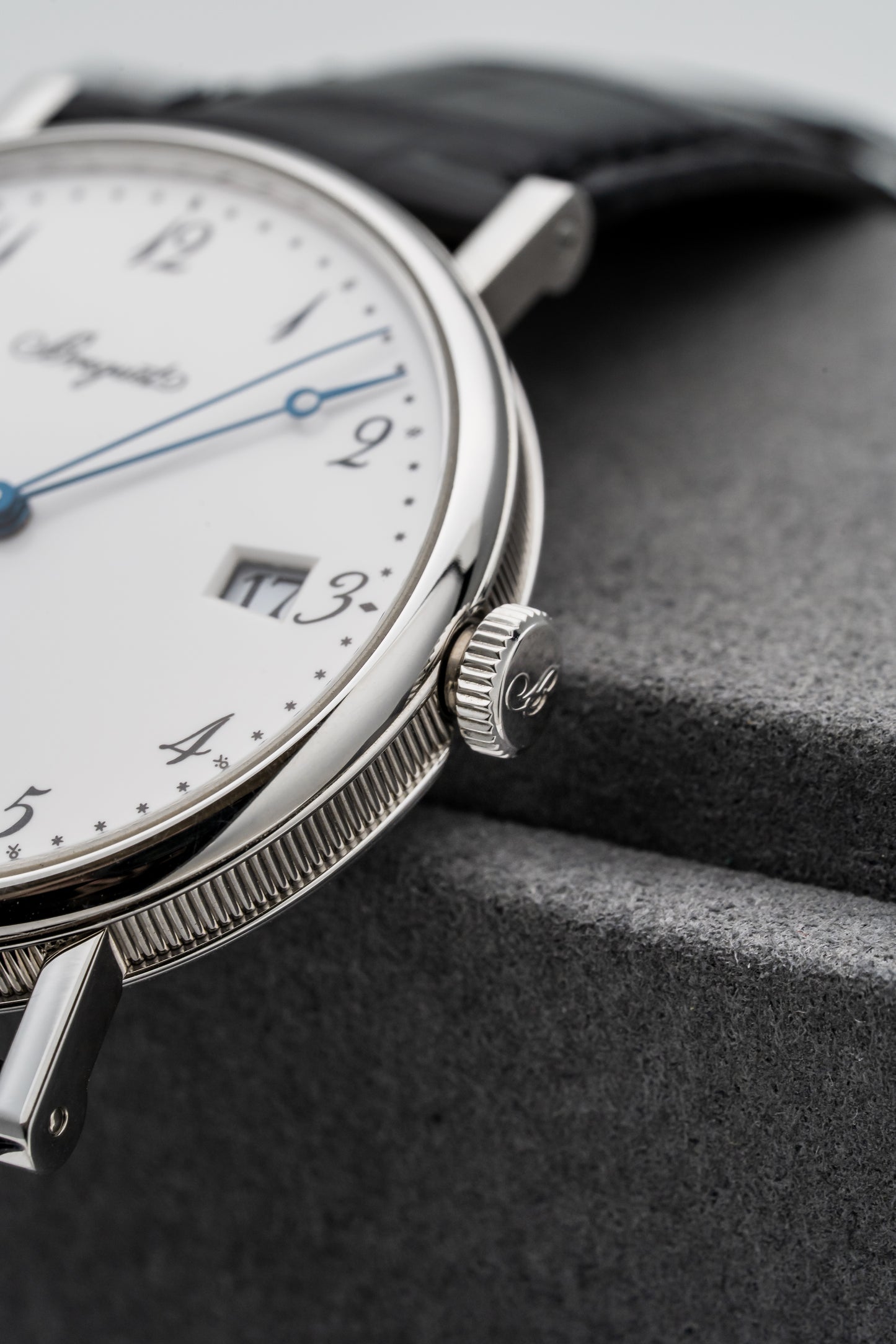 Breguet Classique 5177BB Guilloche