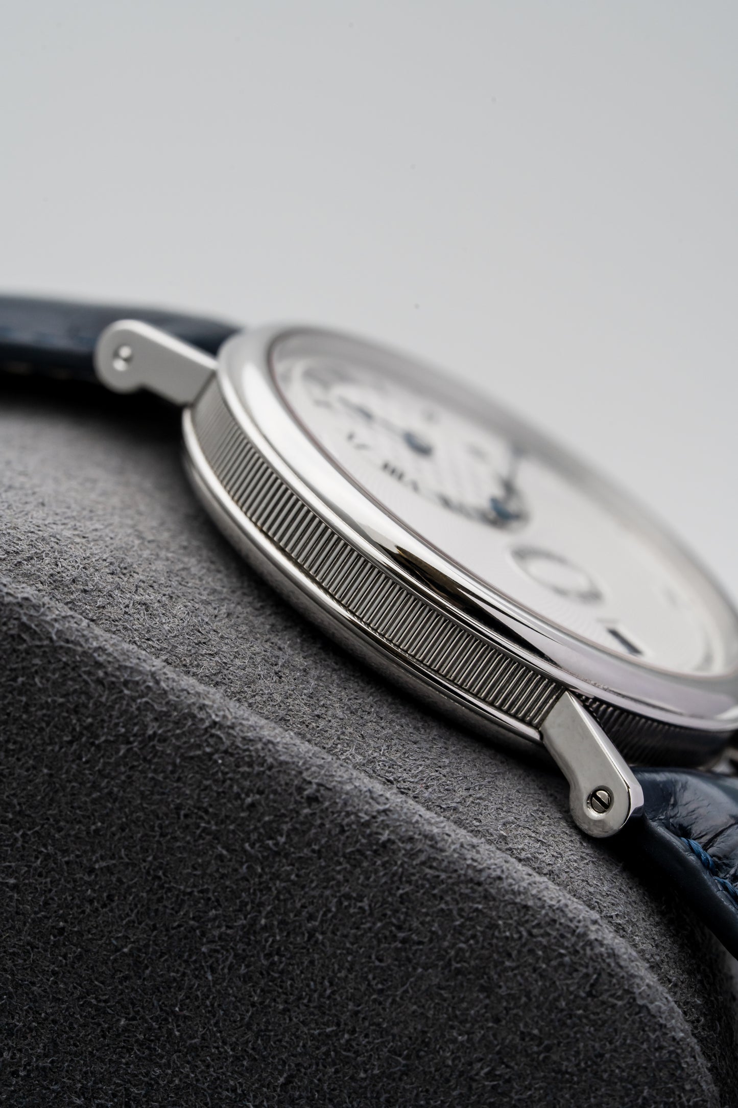 Breguet Classique Regulator 5187PT Platinum, Silver Guilloché Dial