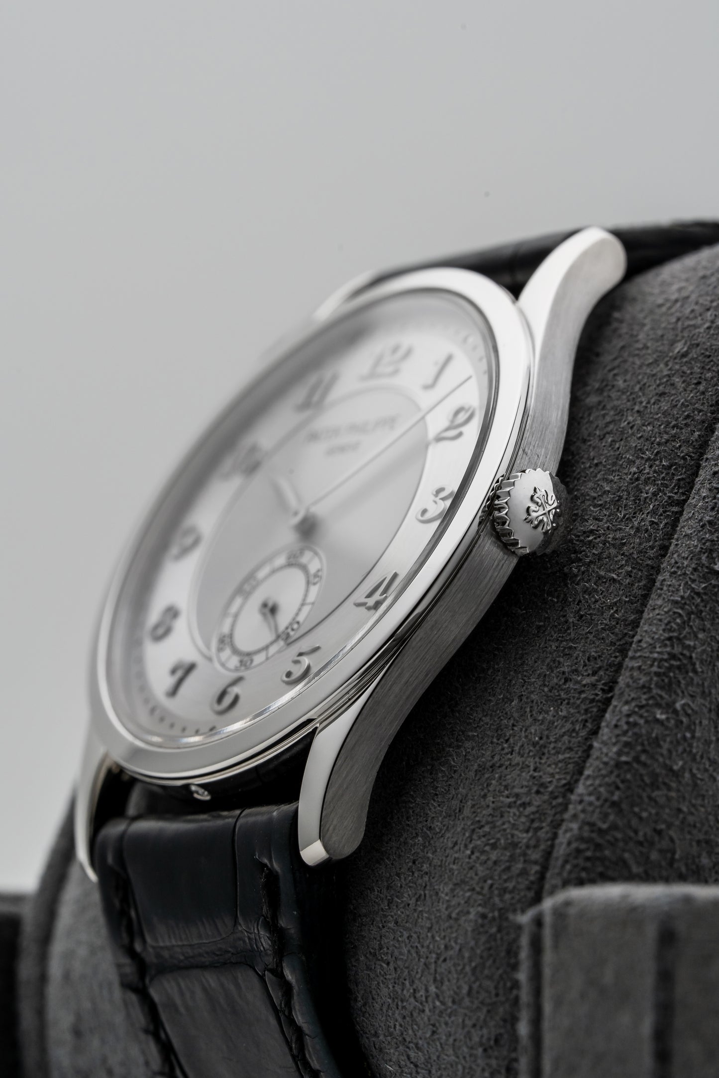 Patek Philippe Calatrava 5196P Platinum