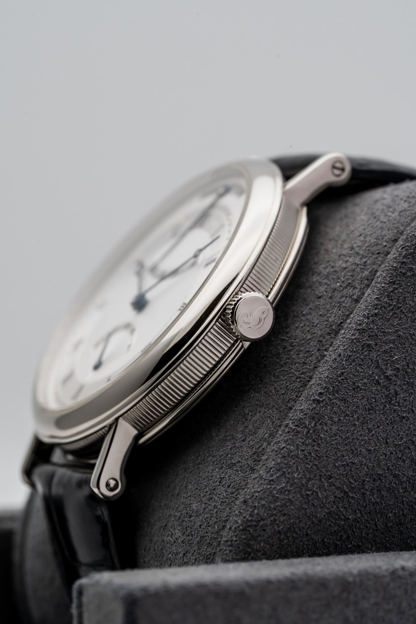 Breguet Classique 5207BB – White Gold, Guilloché Dial
