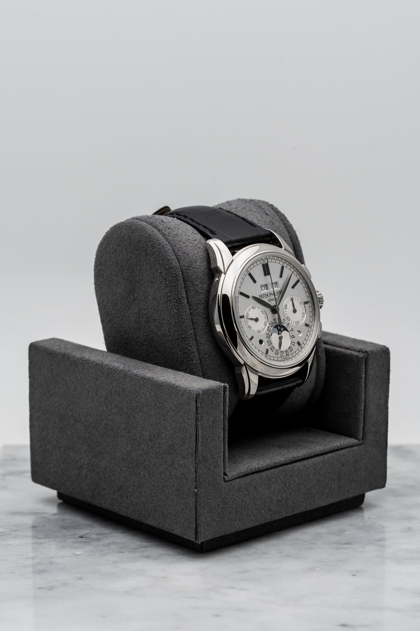 Patek Philippe 5270G‑001 Perpetual Calendar Chronograph White Gold