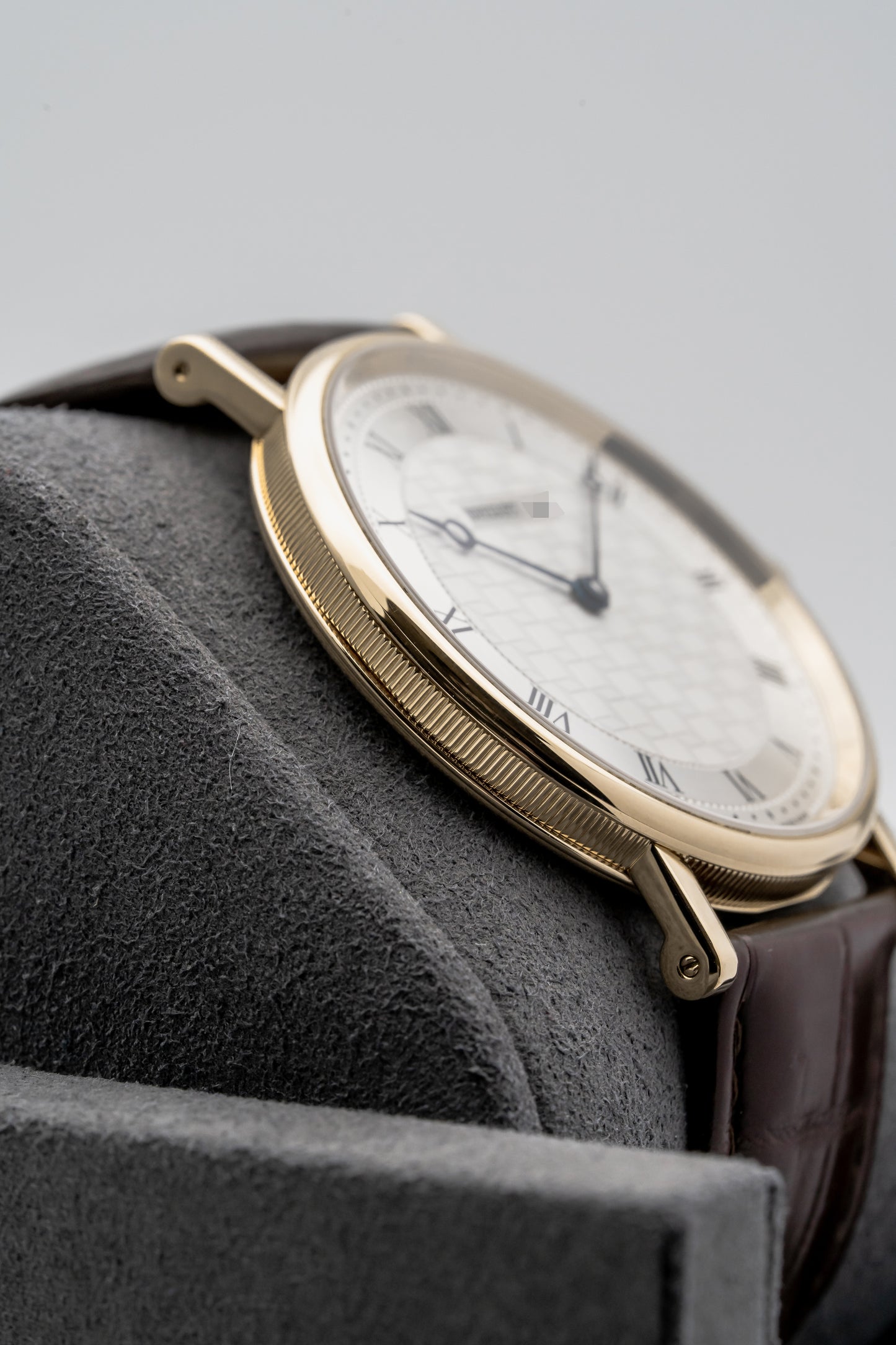 Breguet Classique 5967BA/11/9W6 Yellow Gold, Silver Guilloché