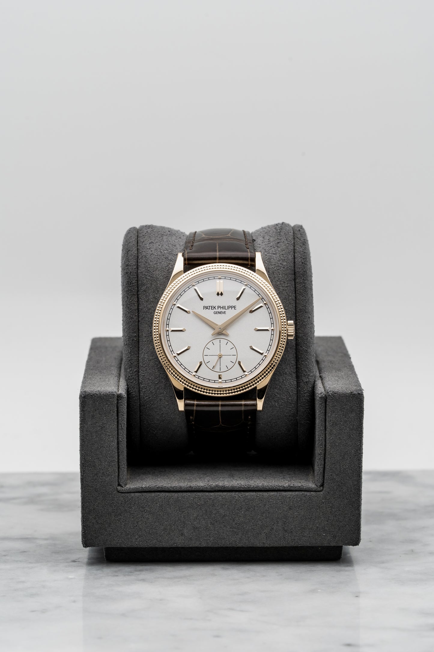 Patek Philippe Calatrava 6119R – 18K Rose Gold, Clous de Paris Bezel