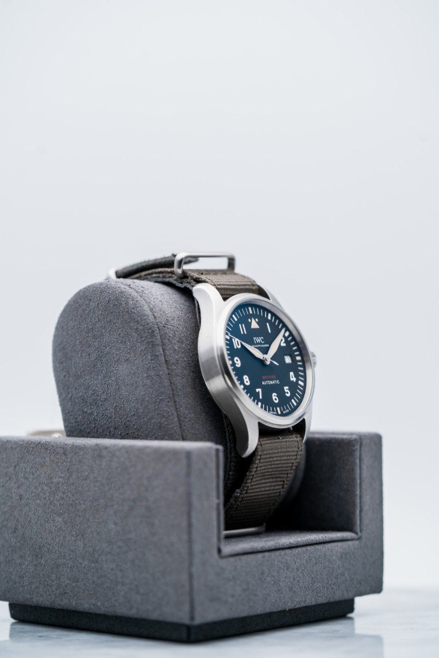 IWC Pilot’s Watch Mark XVIII IW326801 Black Dial, Classic Pilot Design