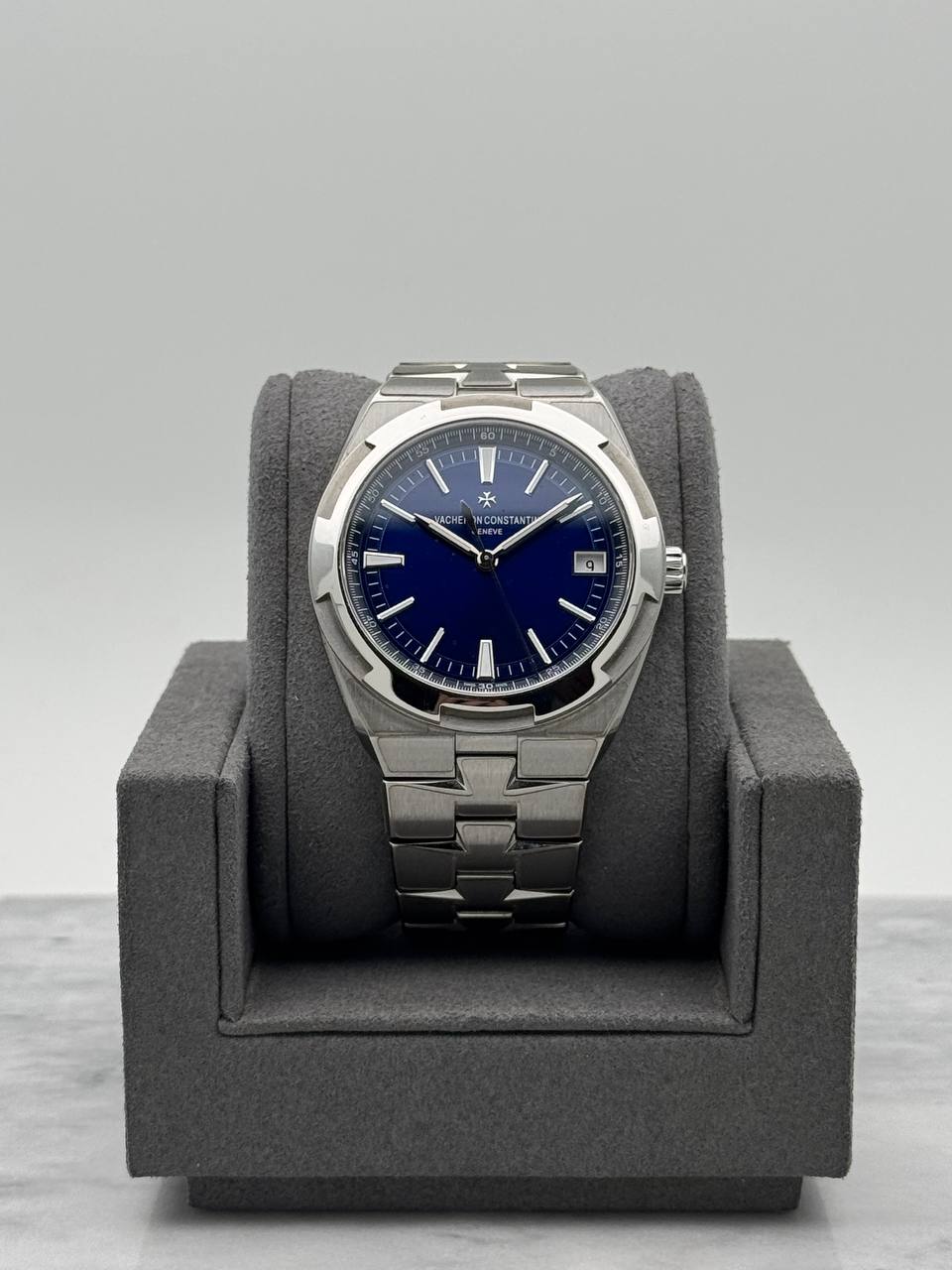 Vacheron Constantin Overseas 4500V/110A-B128 Blue Dial