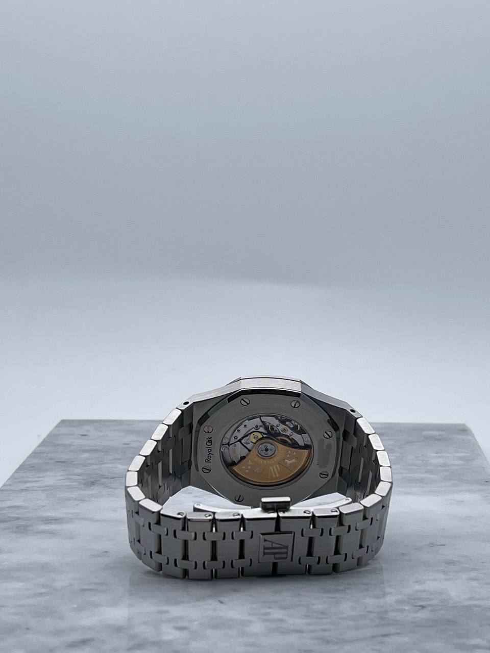 Audemars Piguet Royal Oak 15400ST White Dial