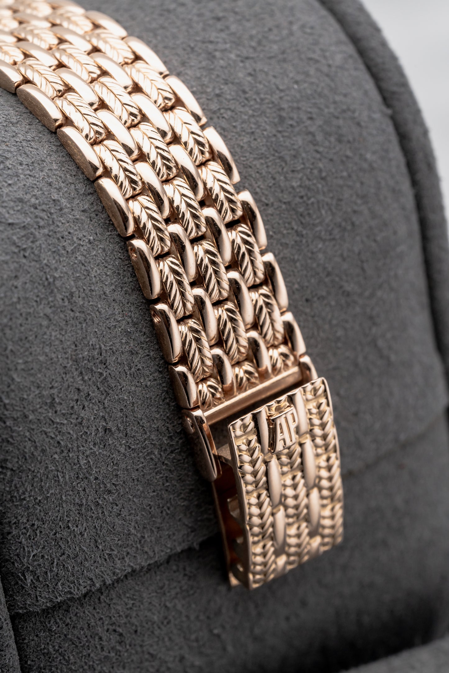 Audemars Piguet Classical Gem-Set 79347OR/Z/1146OR/01, Pavé Diamond Dial