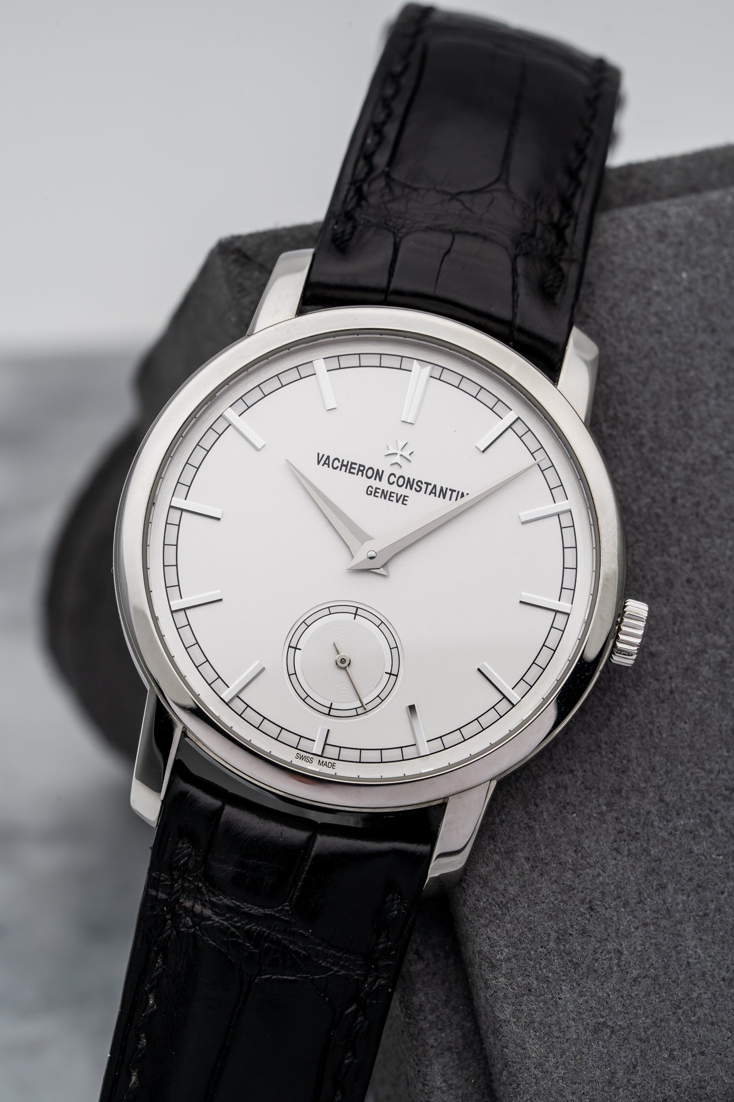 Vacheron Constantin Traditionnelle 82172/000G-9383 White Gold, Manual Wind
