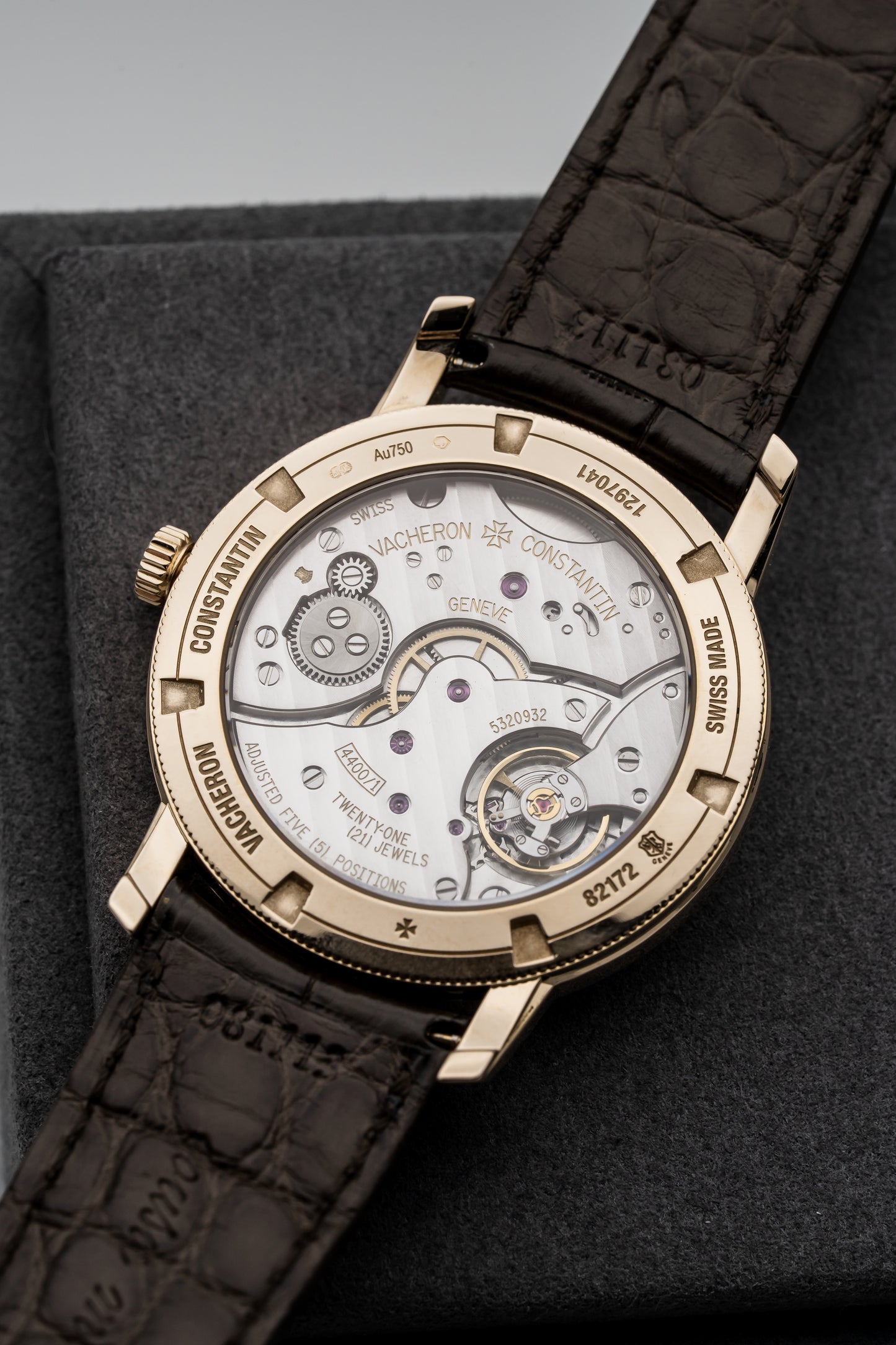 Vacheron Constantin Patrimony Manual-Wind 82172/000R-9888 – Rose Gold, Silver Dial
