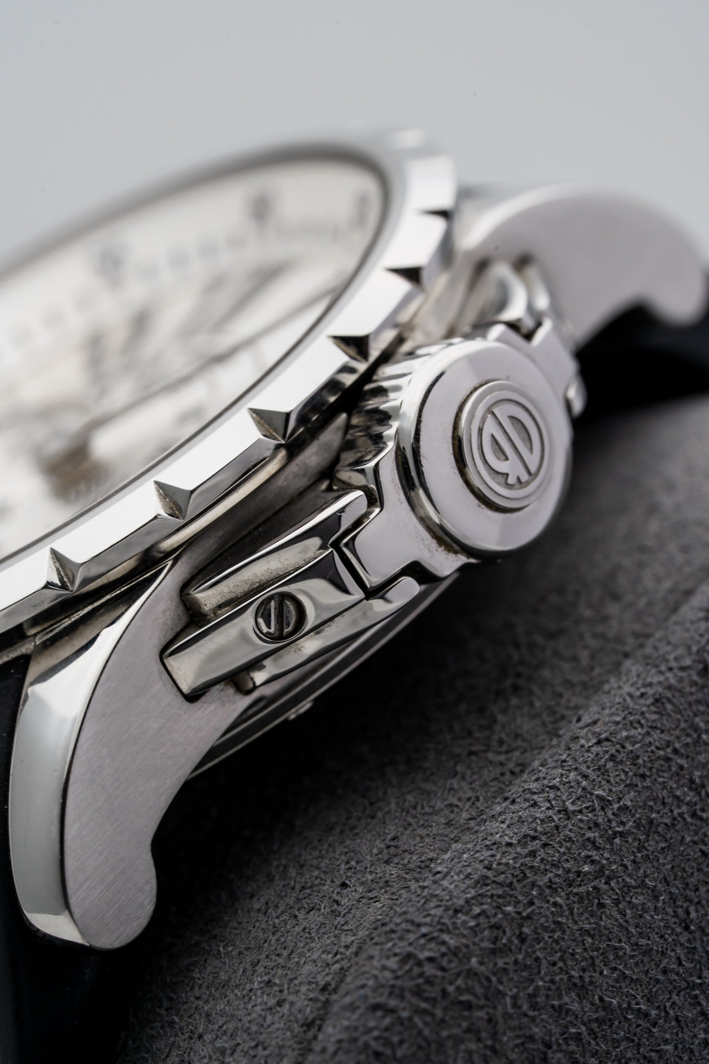 Roger Dubuis Excalibur 42 – Stainless Steel, Silver Dial
